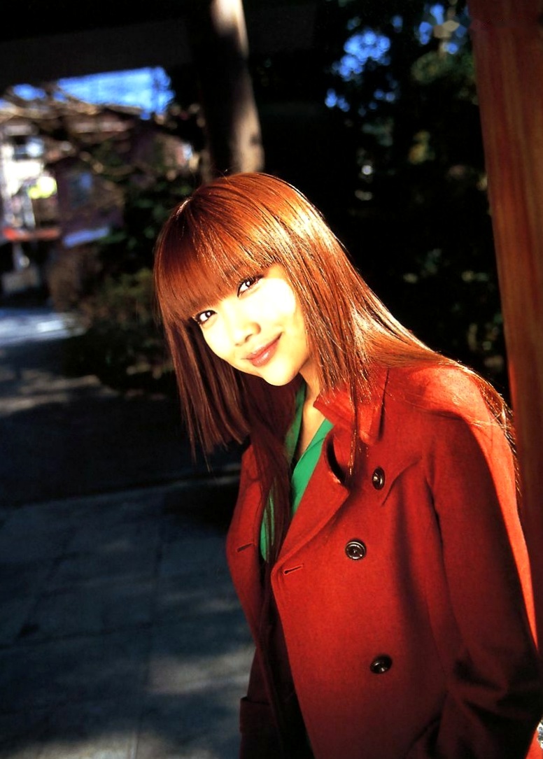 Gallery - 佐藤江梨子《おひっこし》写真集：唯美光影下的艺术写真，极致展现内敛女神气质日本女神气质私房照 佐藤江梨子女神私房照_秀色女神 - image 88