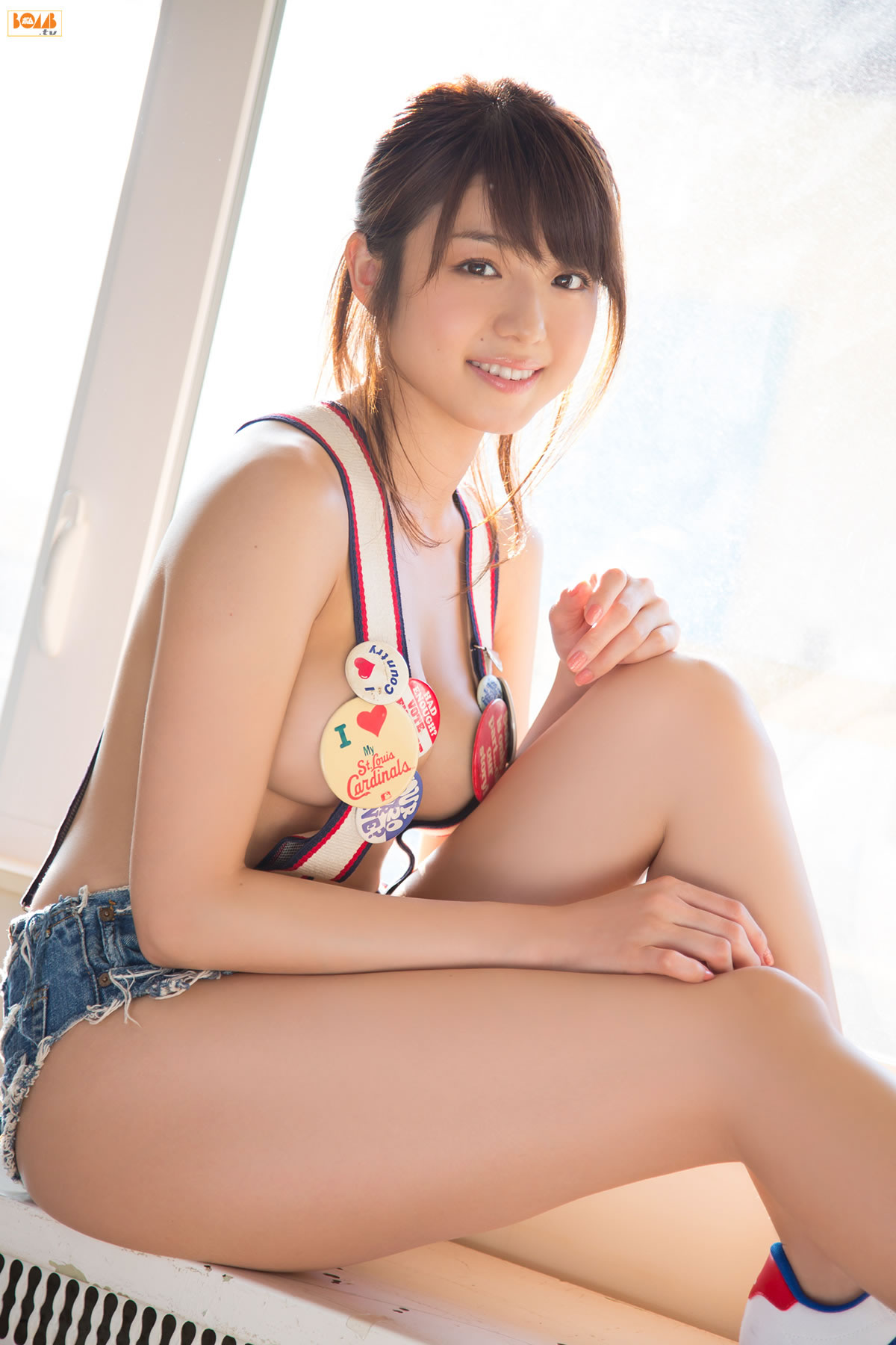 中村静香 [BOMB.tv]高清写真图2013年11月号 GRAVURE Channel