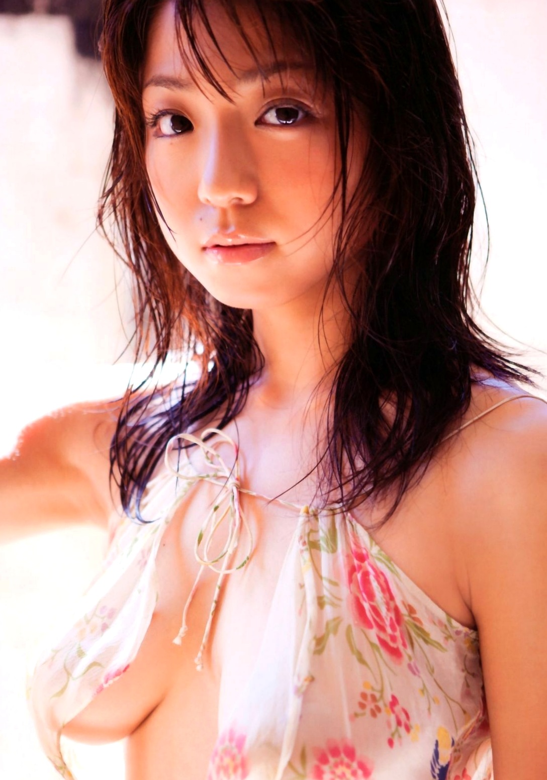 Gallery - PB写真集_中村静香《HUG ハグ》户外花园透视诱惑私房美图集[85P]日本性感比基尼私房照 中村静香女神私房照_秀色女神 - image 46