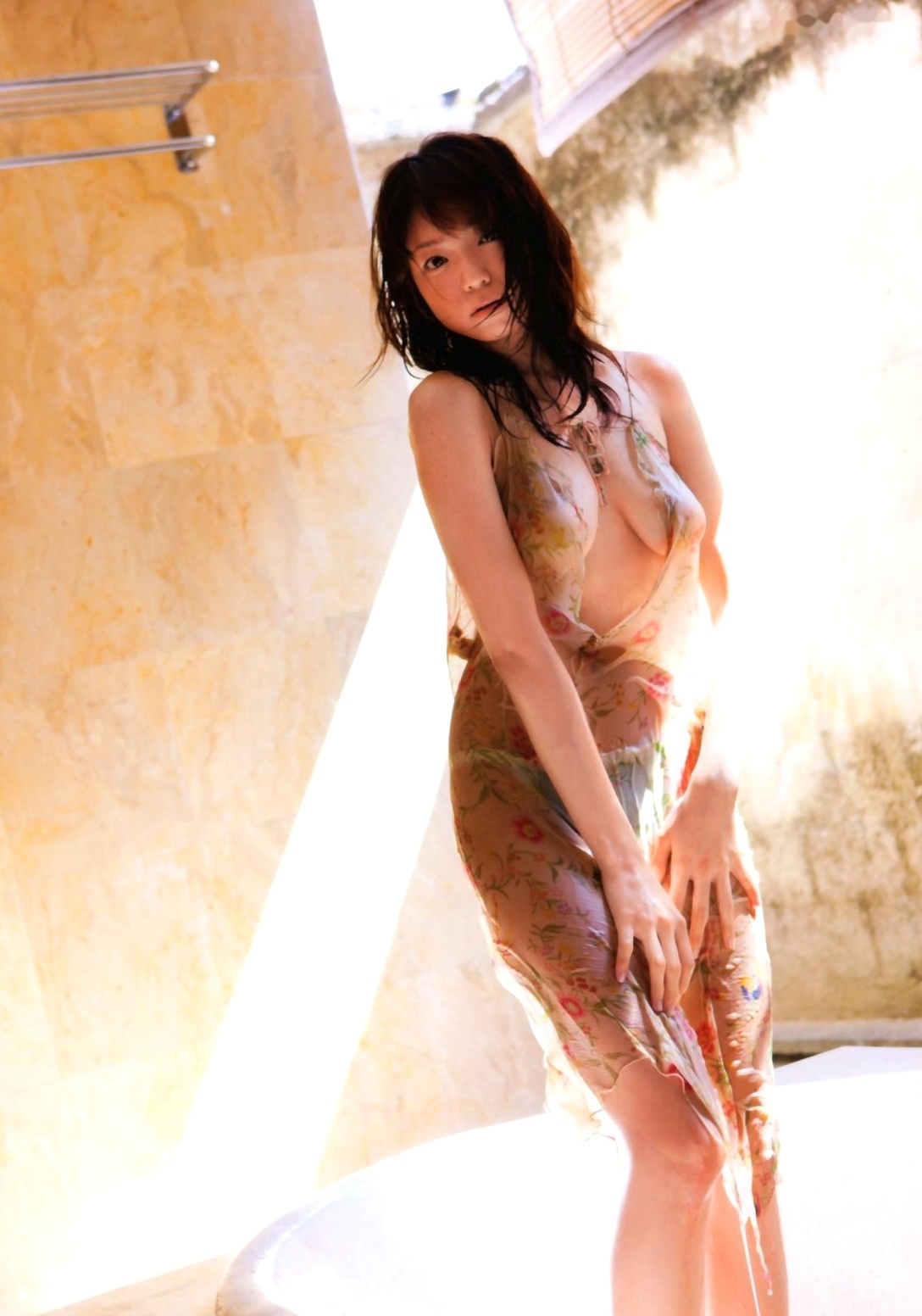 Gallery - PB写真集_中村静香《HUG ハグ》户外花园透视诱惑私房美图集[85P]日本性感比基尼私房照 中村静香女神私房照_秀色女神 - image 50