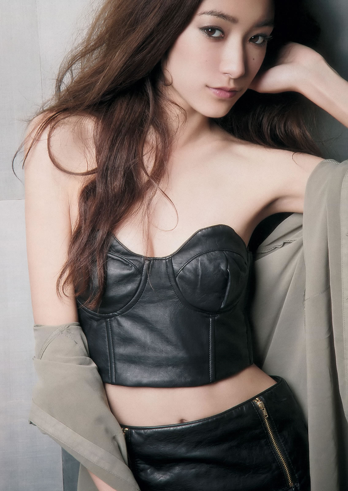 [Weekly Playboy]高清写真图2012 No.48 深田恭子 小林恵美 市川由衣 青野未来 AKB48