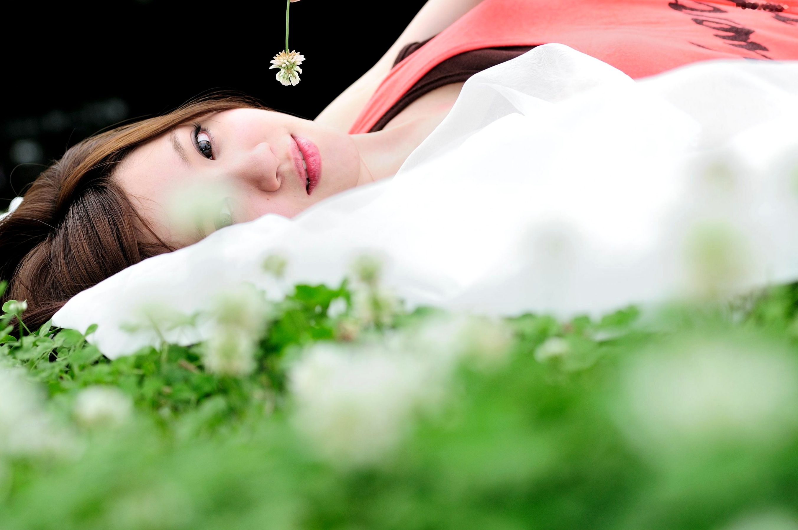 Gallery - 台湾美少女小雅户外随拍：条纹装搭配黑丝尽显清新气质与修长美腿，治愈系街拍写真集台湾街拍清新美腿丝袜 顾莉雅女神私房照_秀色女神 - image 15