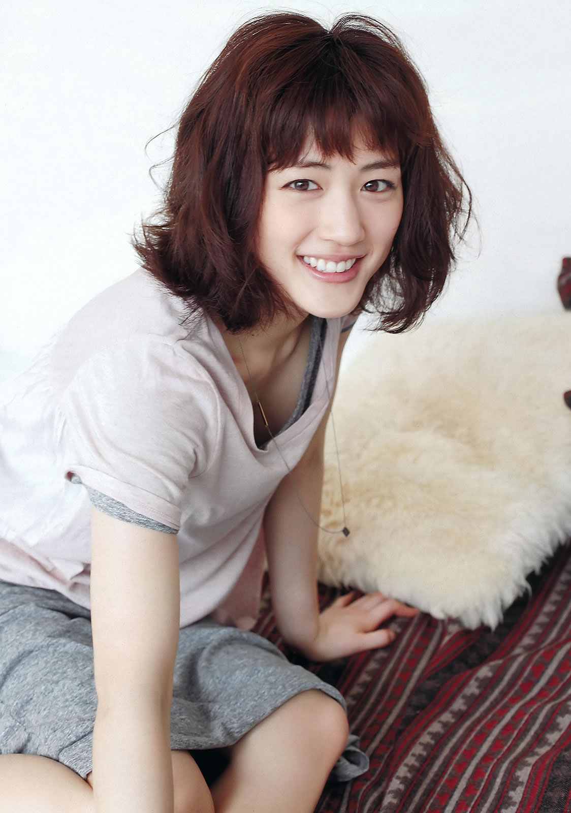 [Weekly Playboy]高清写真图2012 No.24 绫瀬はるか 岛崎遥香 スマイレージ 渡り廊下走り队7 水崎绫女