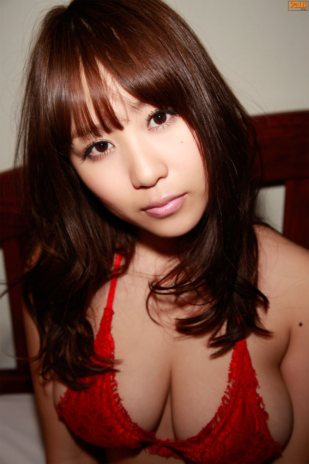 西田麻衣-[BOMB.TV]高清写真图GRAVURE Channel 2012年3月号