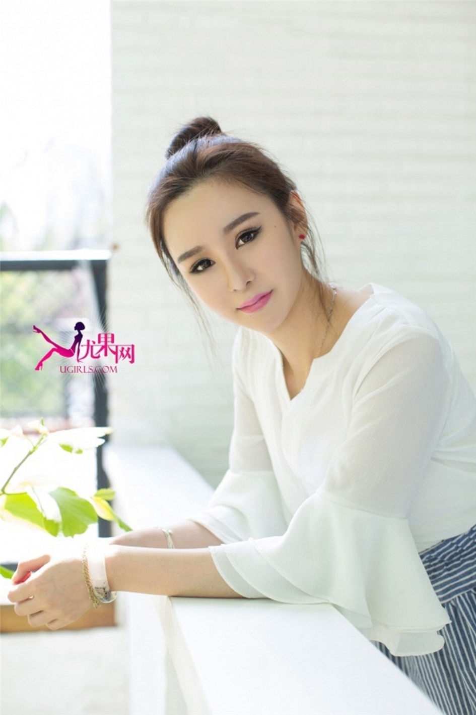 王瑞儿 [Ugirls尤果网]高清写真图第92期 美艳绝伦大美女小软图片