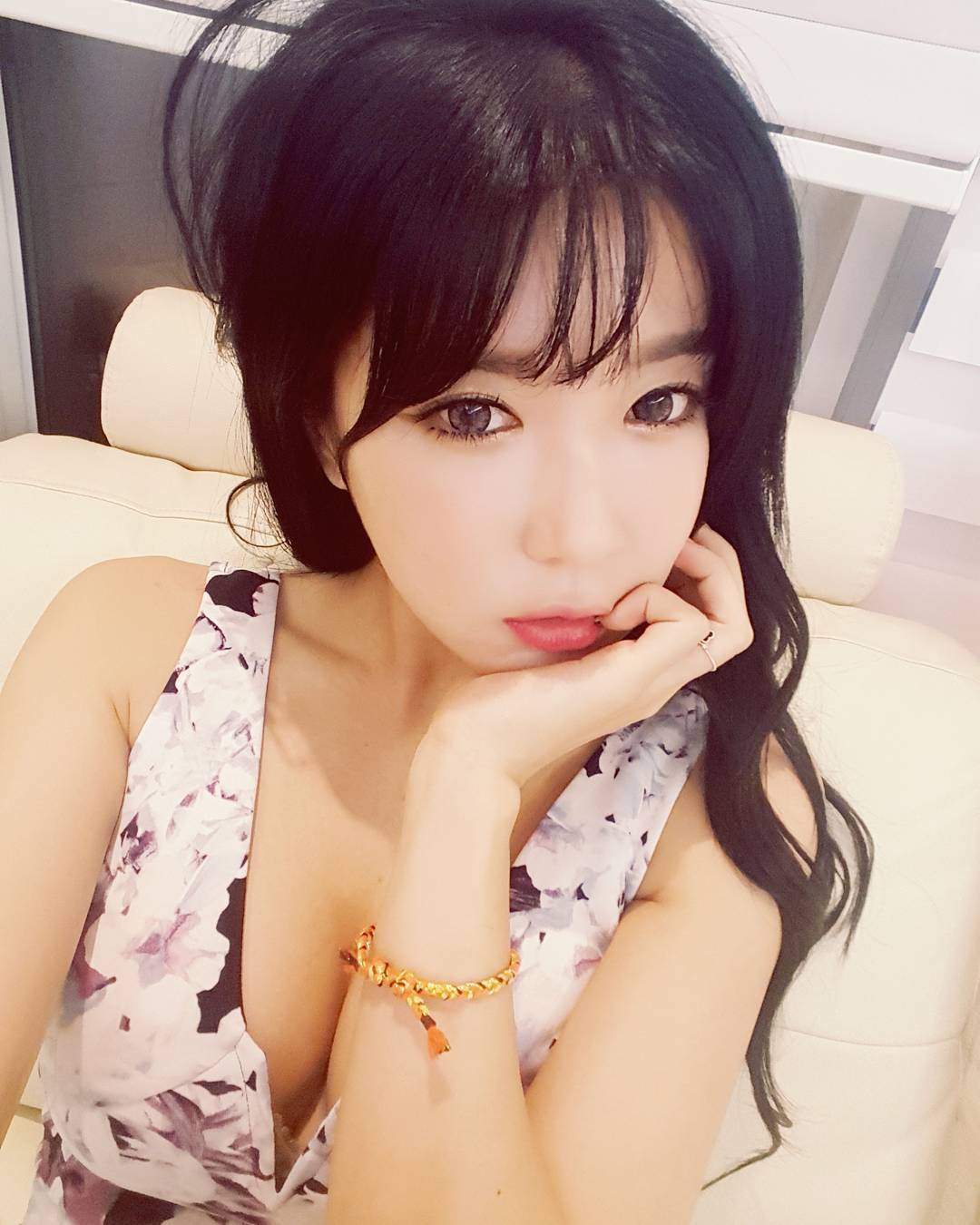 许允美(Heo Yun Mi)- 颜值逆天车模私房照