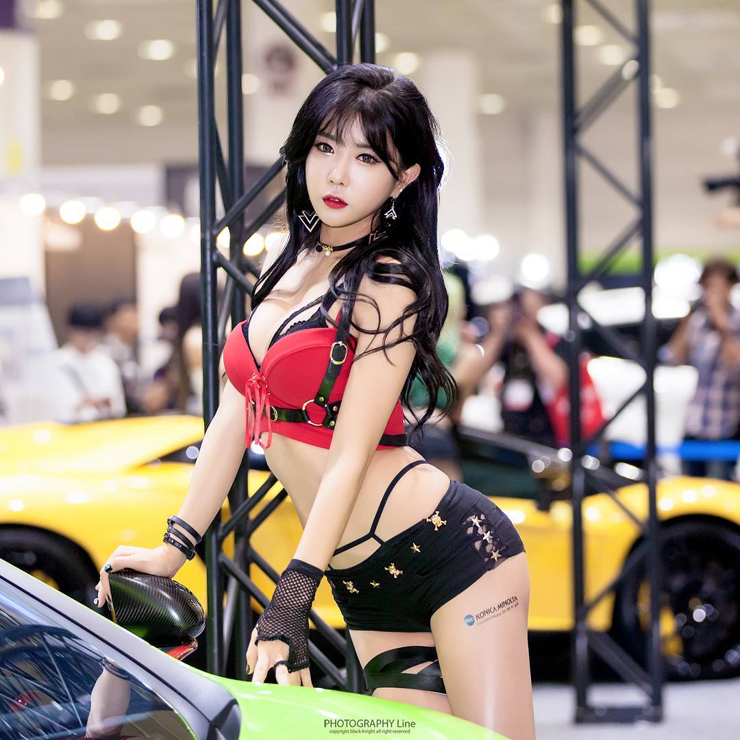 许允美(Heo Yun Mi)- 颜值逆天车模私房照