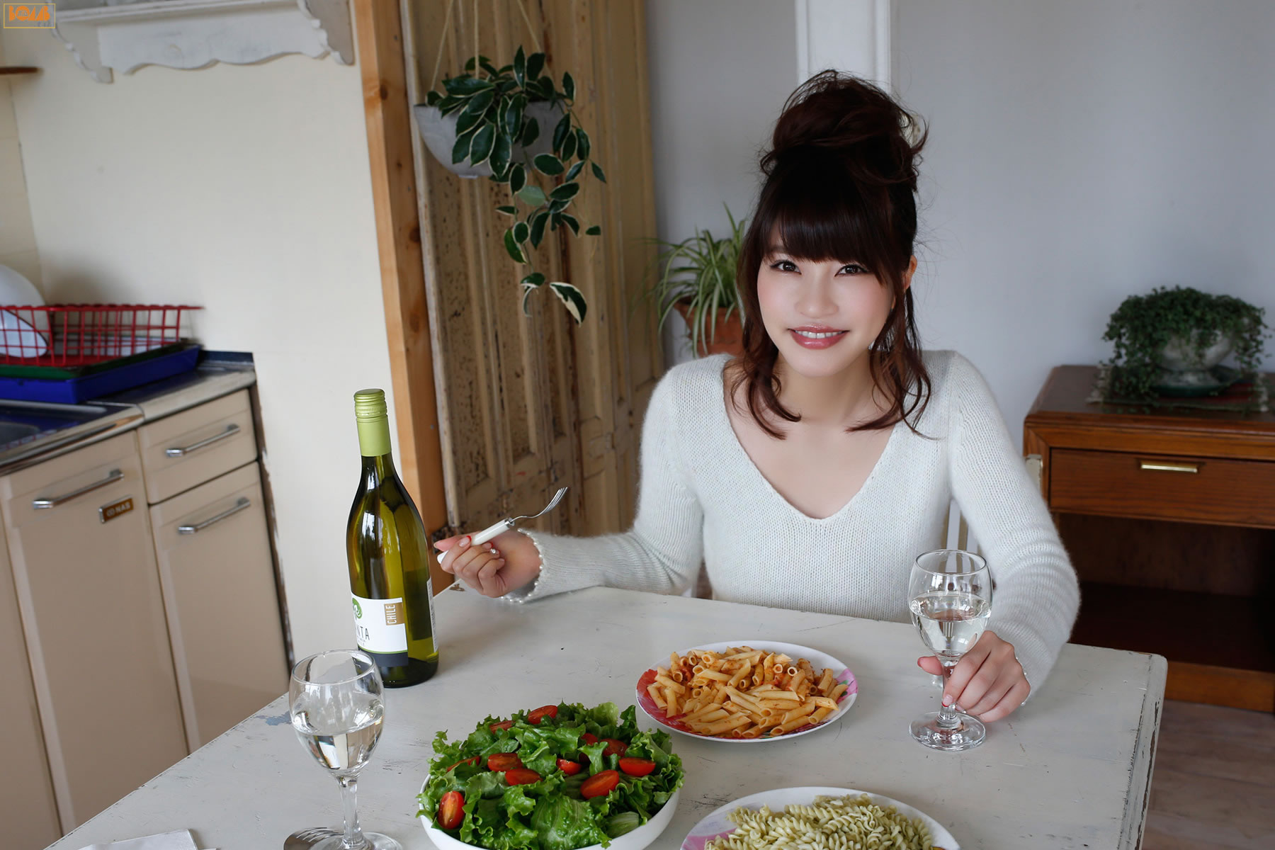 岸明日香 [BOMB.tv]高清写真图2016.01 ほろ酔いクリスマス