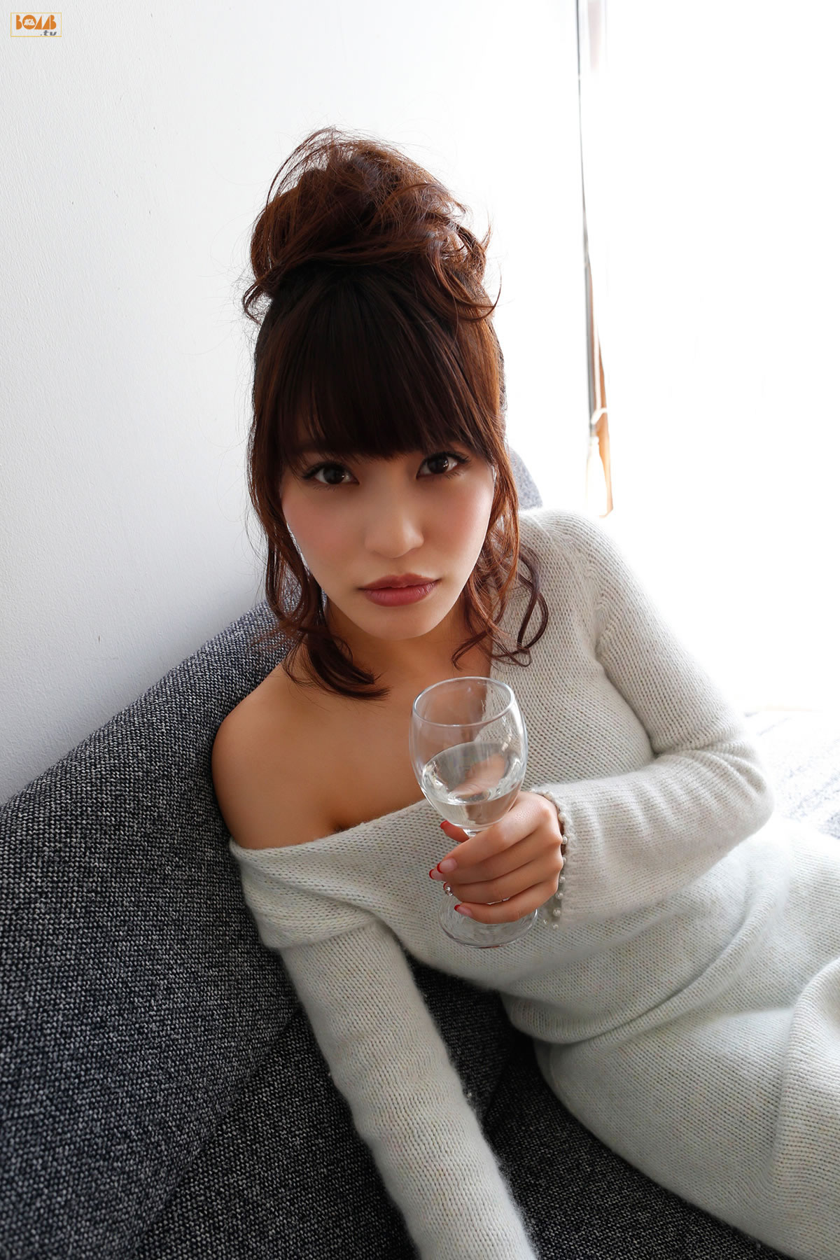岸明日香 [BOMB.tv]高清写真图2016.01 ほろ酔いクリスマス
