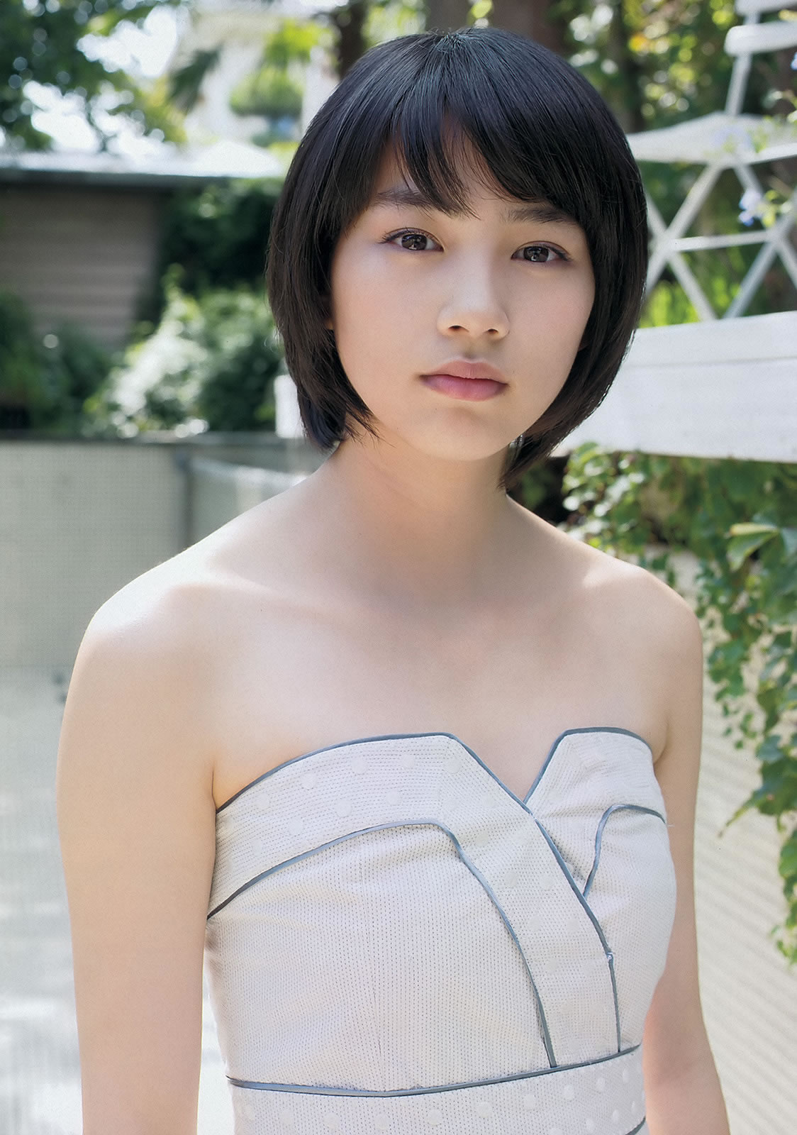 [Weekly Playboy]高清写真图2012 No.45 能年玲奈 AKB48 亜里沙 Ili 太田千晶