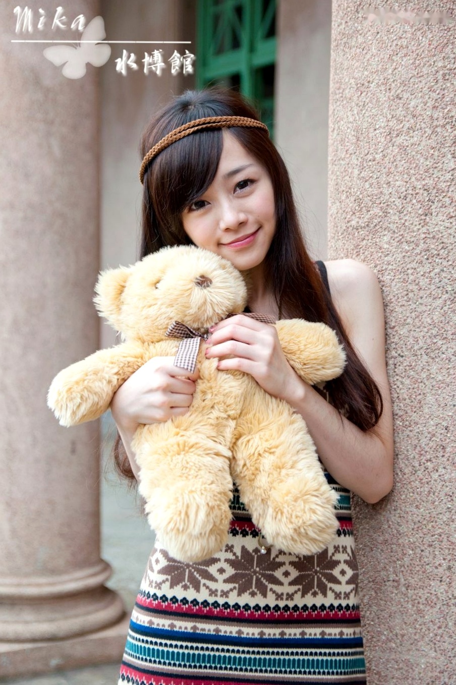 Gallery - 台湾清纯女神Mika户外街拍精选写真，清新甜美穿搭尽显邻家少女气质与动人魅力台湾清纯街拍治愈系清新 萧美卡女神私房照_秀色女神 - image 1