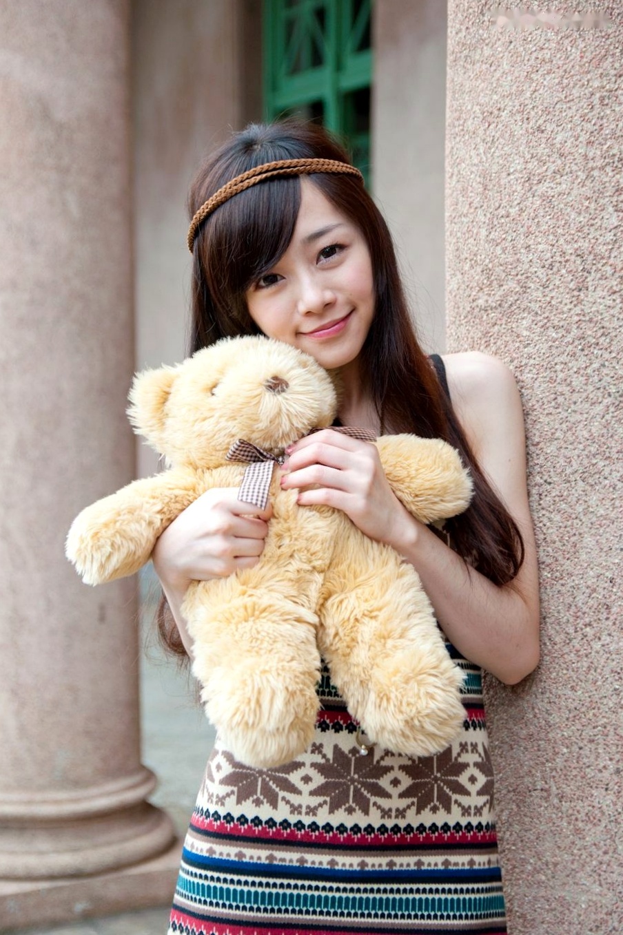 Gallery - 台湾清纯女神Mika户外街拍精选写真，清新甜美穿搭尽显邻家少女气质与动人魅力台湾清纯街拍治愈系清新 萧美卡女神私房照_秀色女神 - image 25