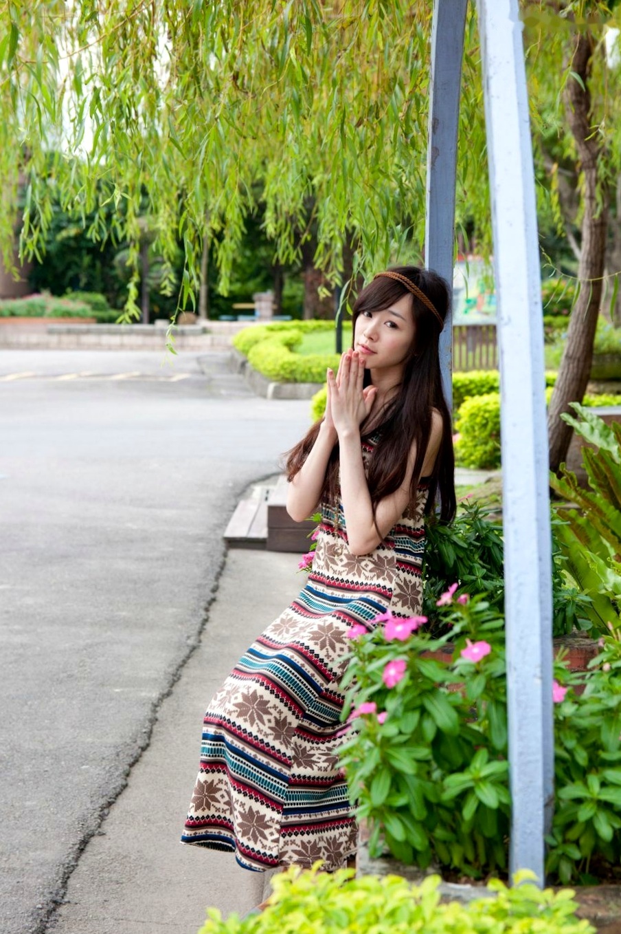 Gallery - 台湾清纯女神Mika户外街拍精选写真，清新甜美穿搭尽显邻家少女气质与动人魅力台湾清纯街拍治愈系清新 萧美卡女神私房照_秀色女神 - image 27