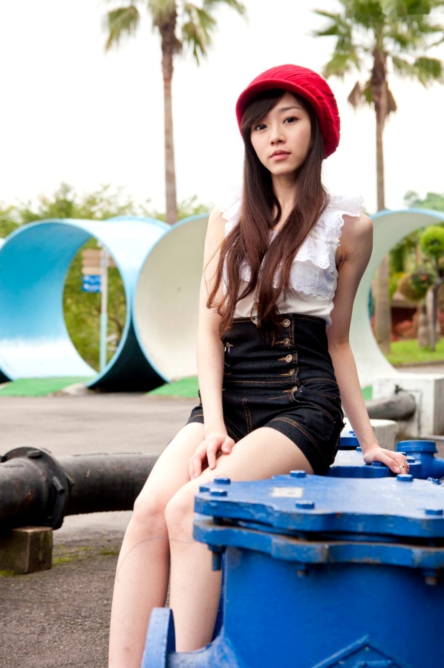 Gallery - 台湾清纯女神Mika户外街拍精选写真，清新甜美穿搭尽显邻家少女气质与动人魅力台湾清纯街拍治愈系清新 萧美卡女神私房照_秀色女神 - image 38