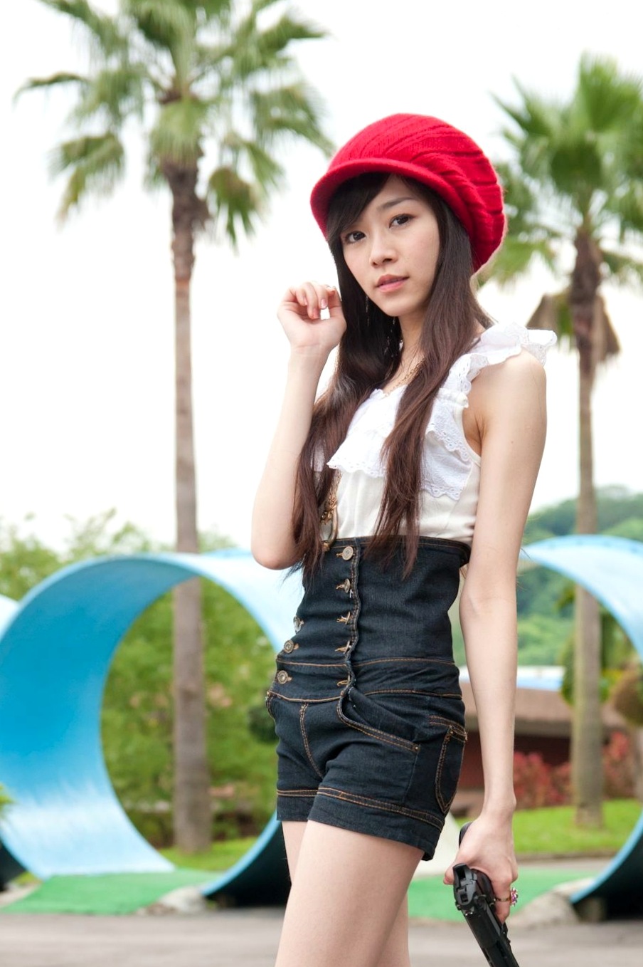 Gallery - 台湾清纯女神Mika户外街拍精选写真，清新甜美穿搭尽显邻家少女气质与动人魅力台湾清纯街拍治愈系清新 萧美卡女神私房照_秀色女神 - image 45