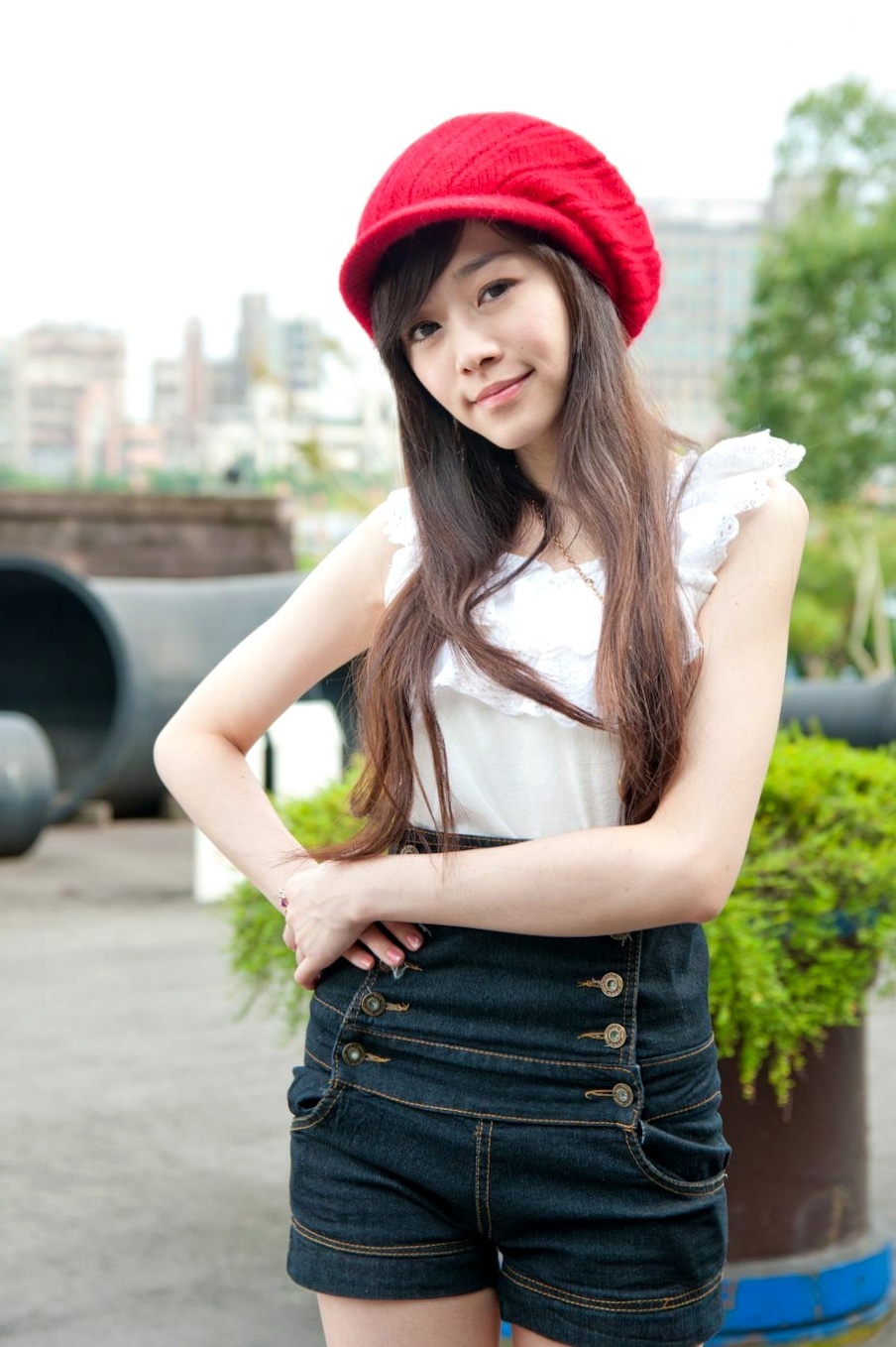 Gallery - 台湾清纯女神Mika户外街拍精选写真，清新甜美穿搭尽显邻家少女气质与动人魅力台湾清纯街拍治愈系清新 萧美卡女神私房照_秀色女神 - image 48