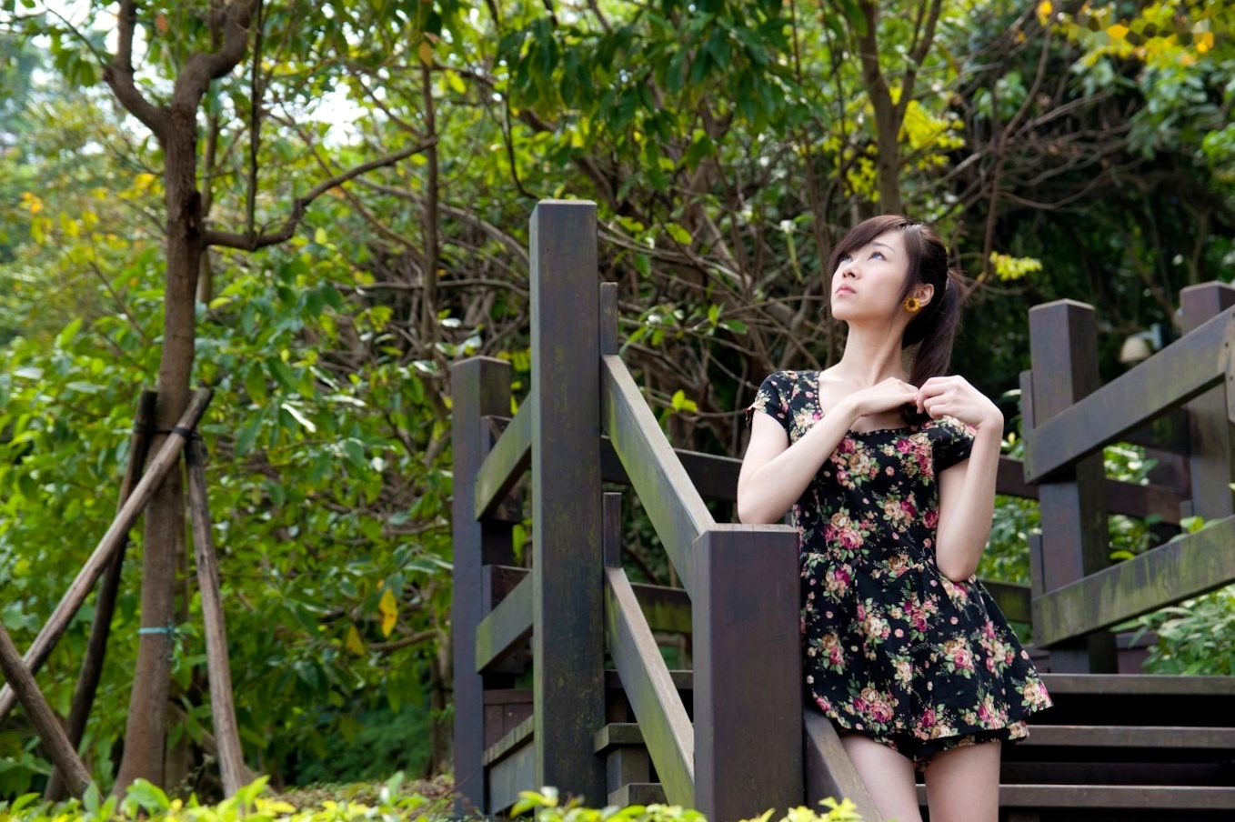 Gallery - 台湾清纯女神Mika户外街拍精选写真，清新甜美穿搭尽显邻家少女气质与动人魅力台湾清纯街拍治愈系清新 萧美卡女神私房照_秀色女神 - image 89
