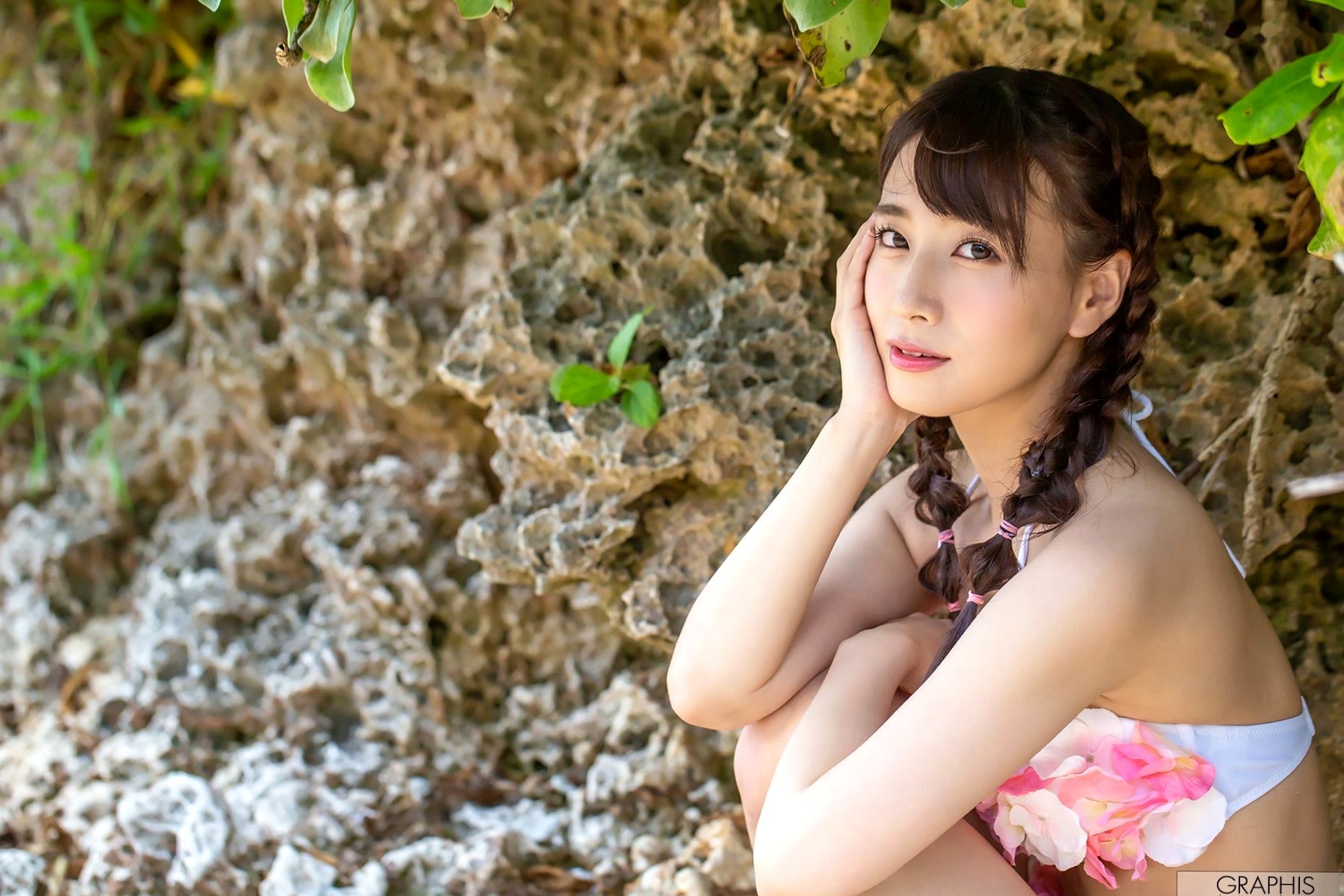 Gallery - Graphis_初川みなみ《umikaze》清新海滨度假与俏皮女仆风私房写真集[46P]日本清新比基尼私房照治愈系 初川南女神私房照_秀色女神 - image 14