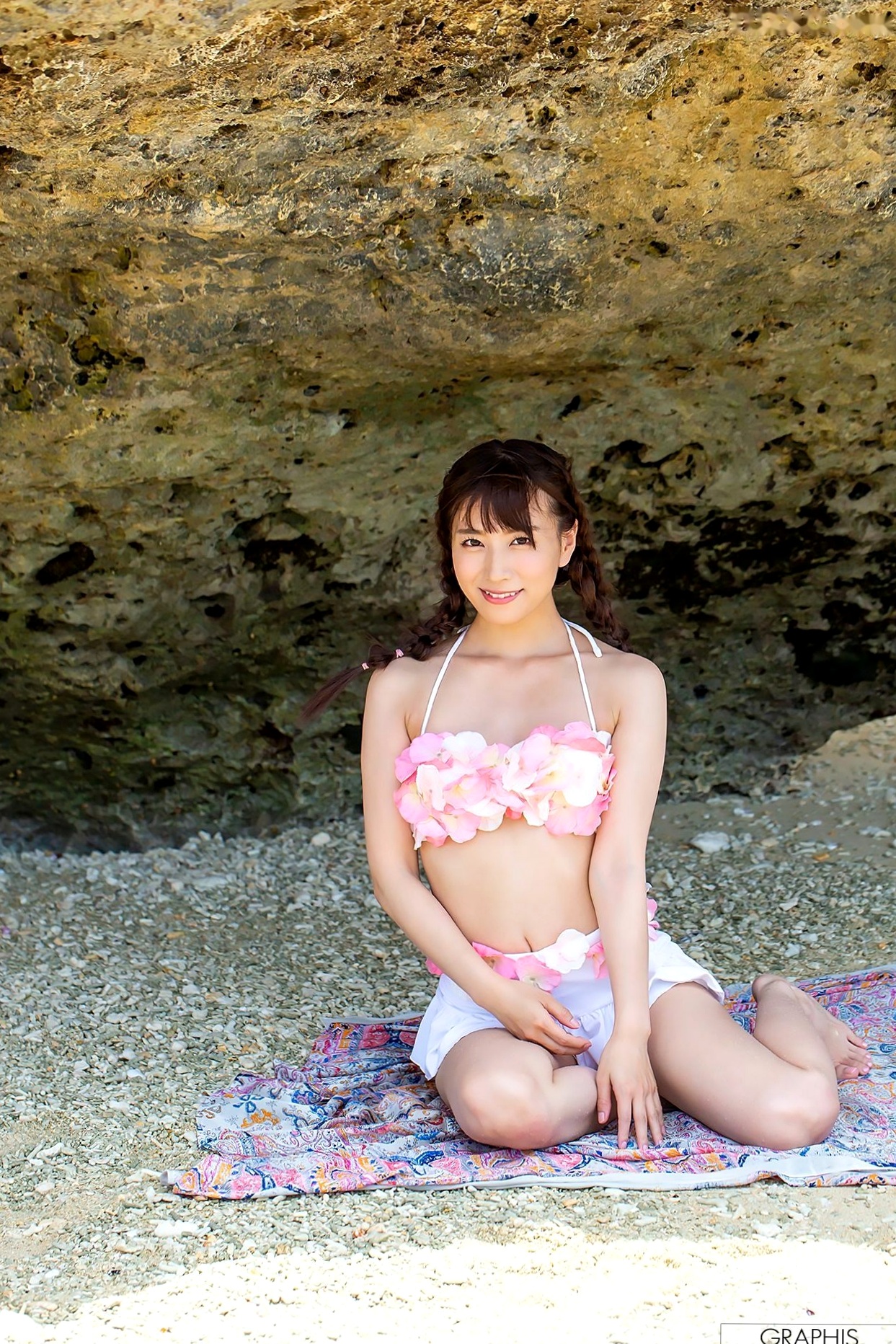 Gallery - Graphis_初川みなみ《umikaze》清新海滨度假与俏皮女仆风私房写真集[46P]日本清新比基尼私房照治愈系 初川南女神私房照_秀色女神 - image 20