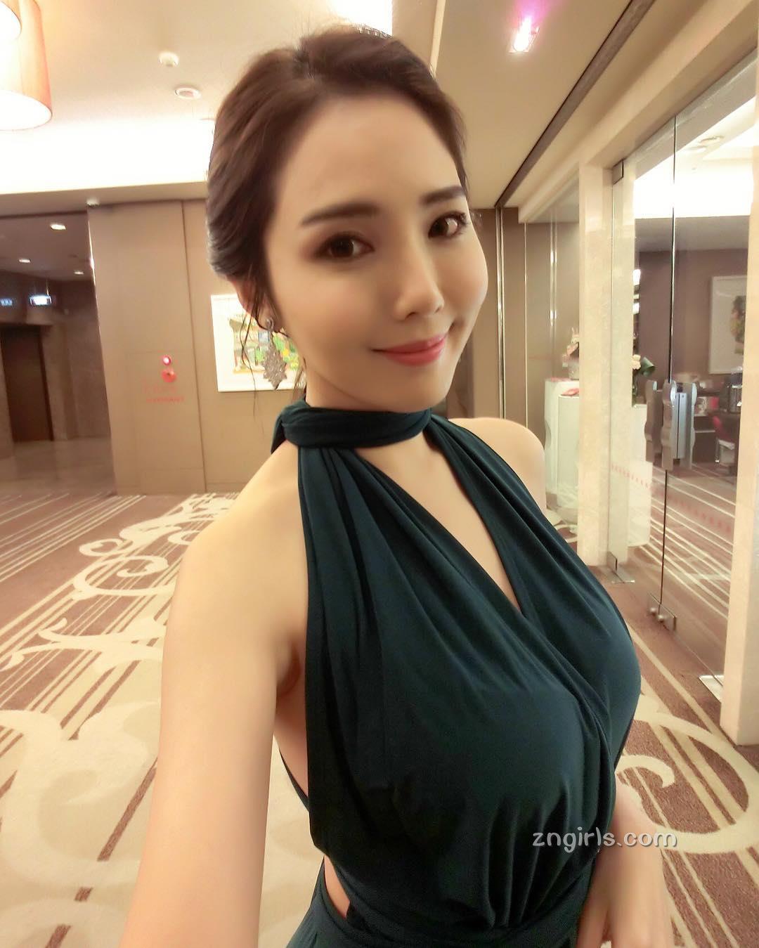 气象女主播朱琦郁 魅力非凡的气质校花