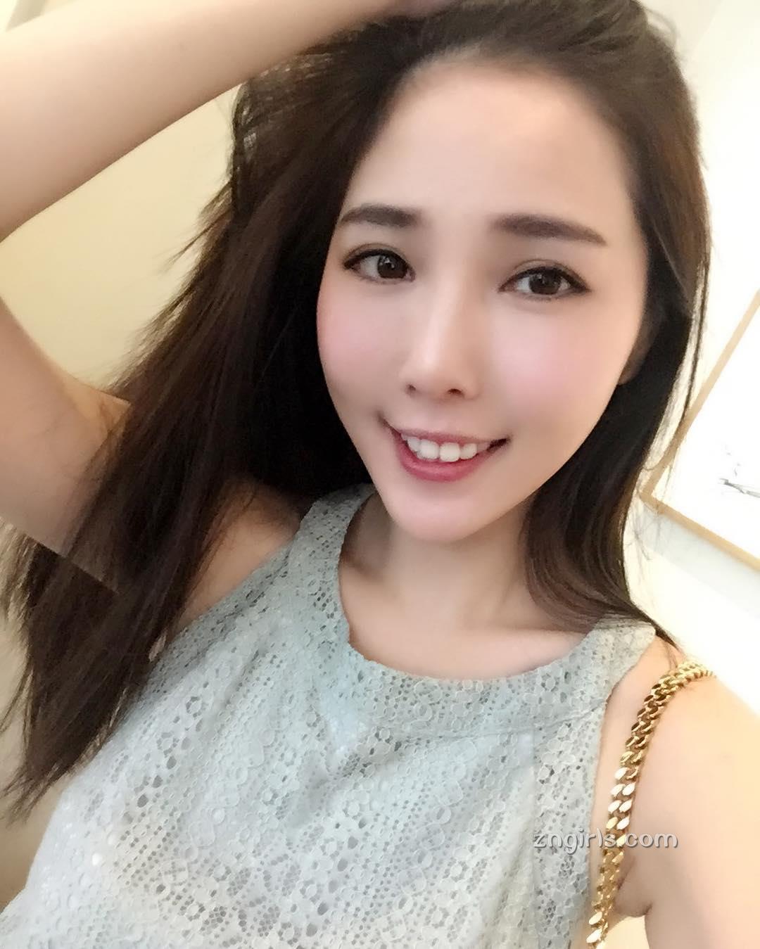 气象女主播朱琦郁 魅力非凡的气质校花