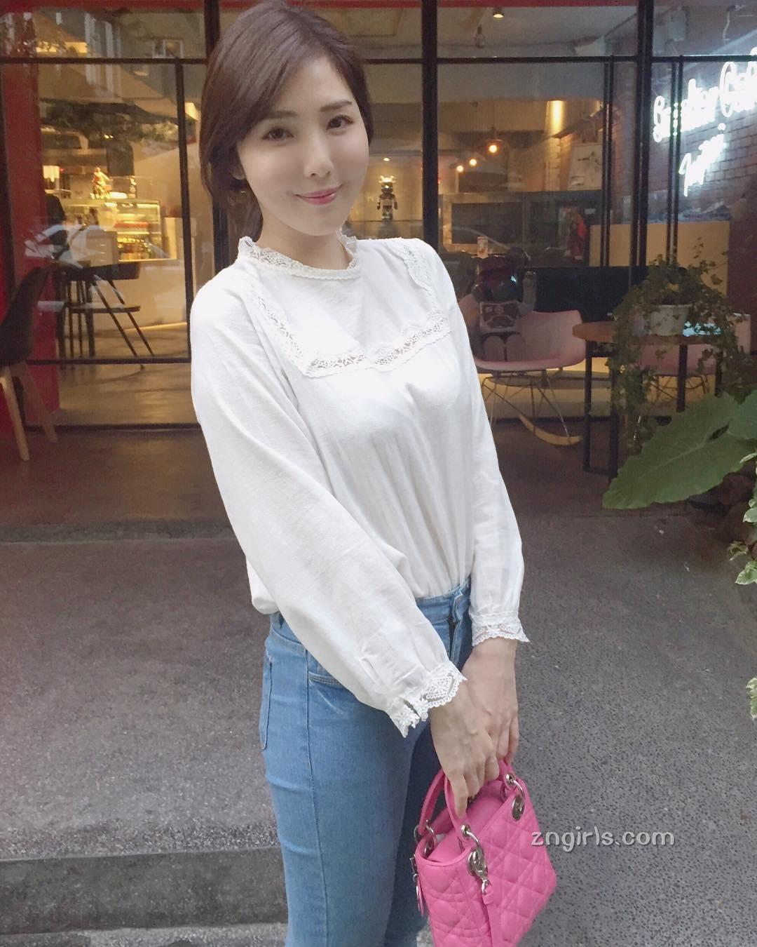 气象女主播朱琦郁 魅力非凡的气质校花