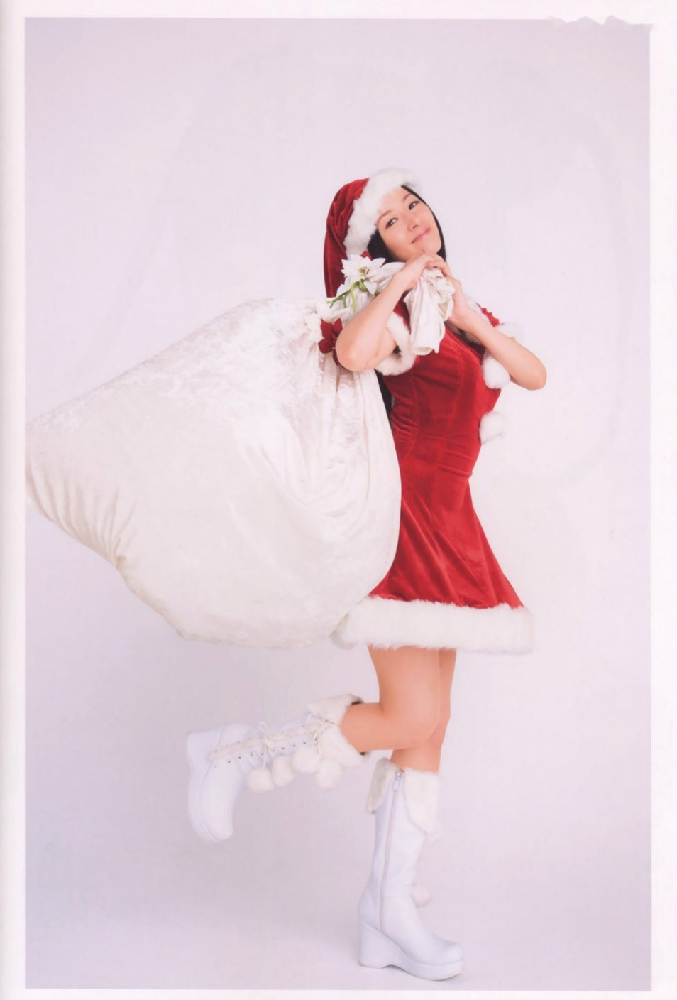 Gallery - 田中理惠《彩リエ Irodo Ri E》清纯甜美风写真集，怀抱玩偶温柔治愈，展现精致少女气质清纯气质日本治愈系 田中理惠女神私房照_秀色女神 - image 11