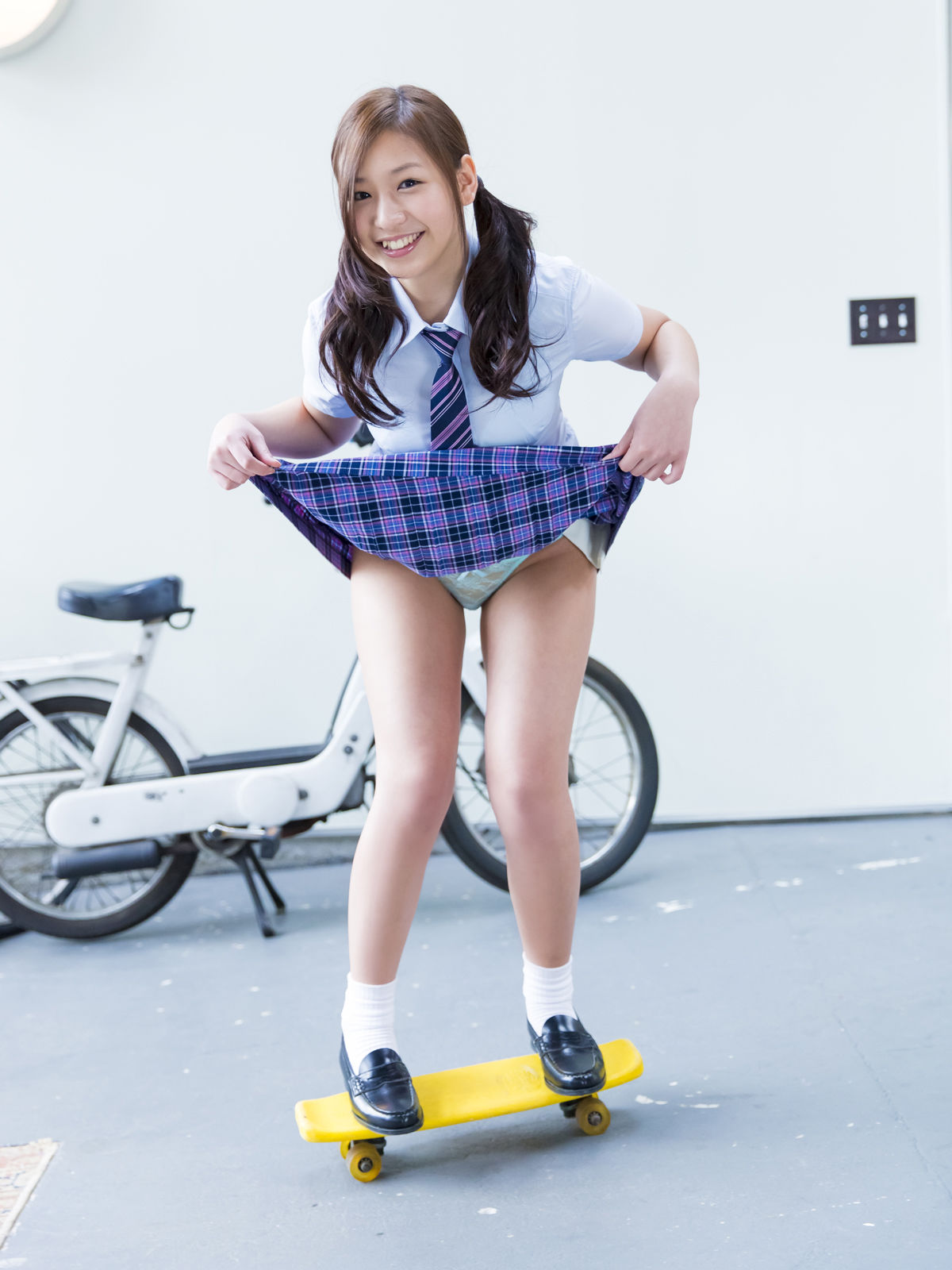 佐山彩香-制服的诱惑[Sabra]高清写真图COVER GIRL