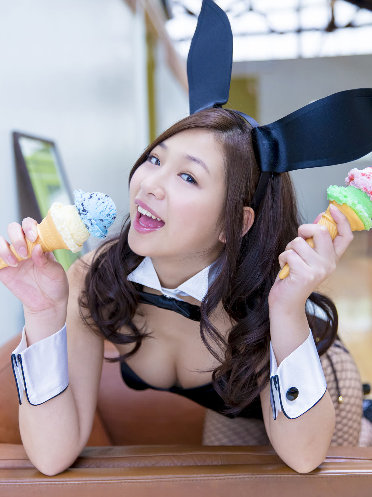 佐山彩香-制服的诱惑[Sabra]高清写真图COVER GIRL