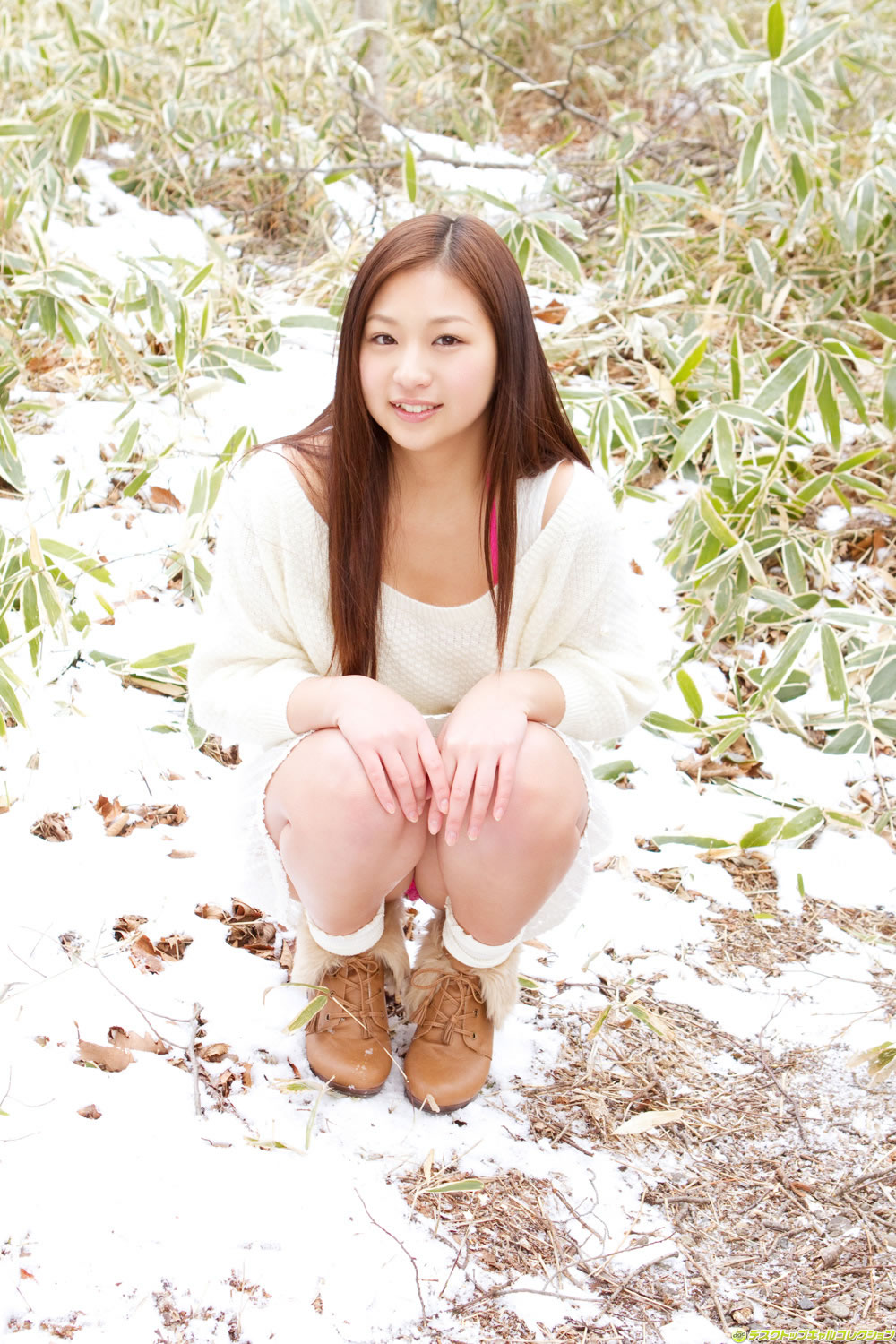 佐山彩香 [DGC]高清写真图2013.05 No.1089 100％美少女！無敵の弾ける限界ボディ