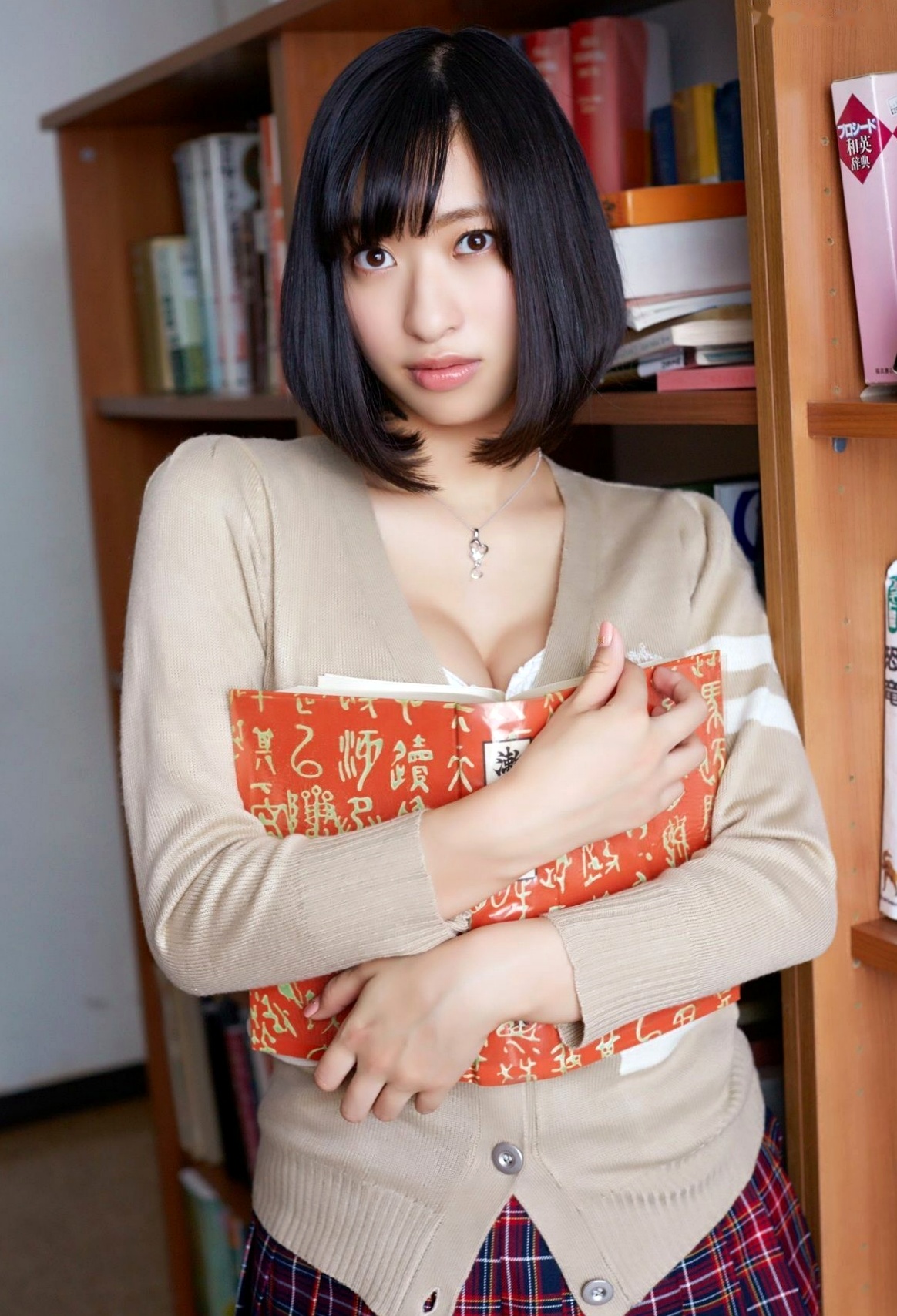 Gallery - PB写真集：仓持由香《尻系女子》日系制服校园风私房写真日本制服校服美臀性感 仓持由香女神私房照_秀色女神 - image 9