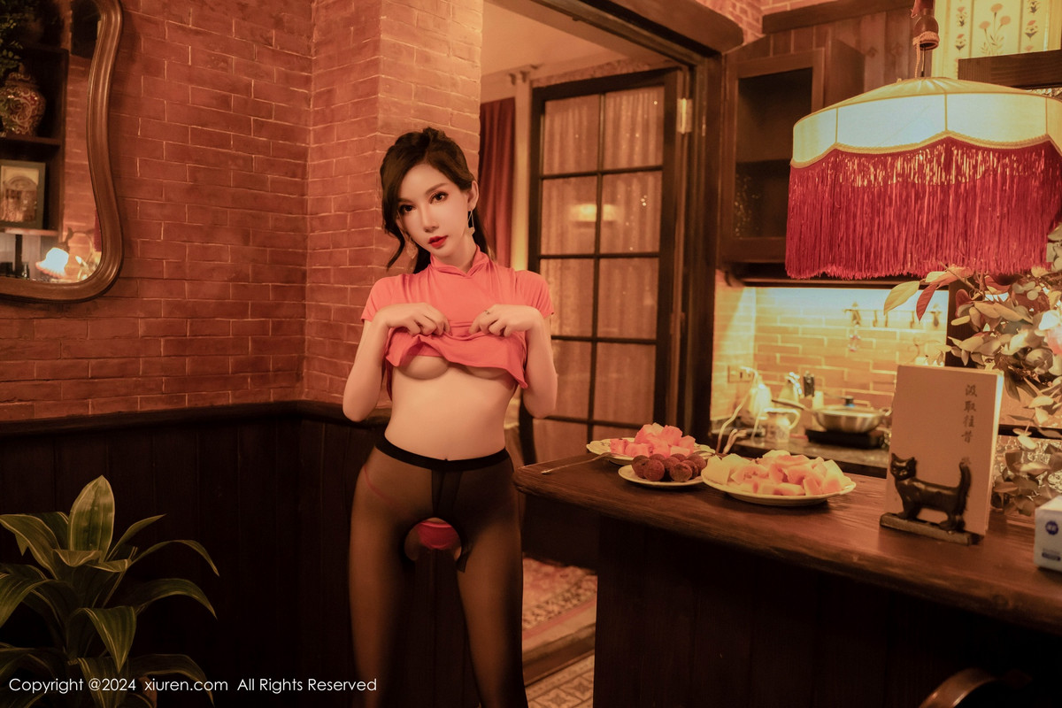 [XiuRen]高清写真图 2024.08.13 No.9005 陈怡曼 黑丝美腿
