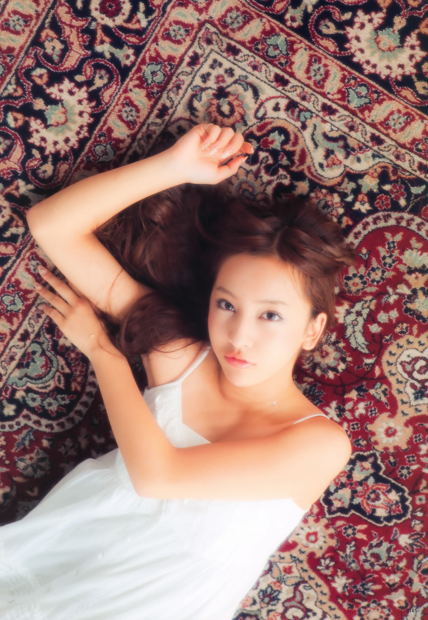 [UTB]高清写真图Vol.200 鈴木愛理 渡辺麻友 板野友美 桜庭ななみ AKB48 逢沢りな [103P]高清写真图