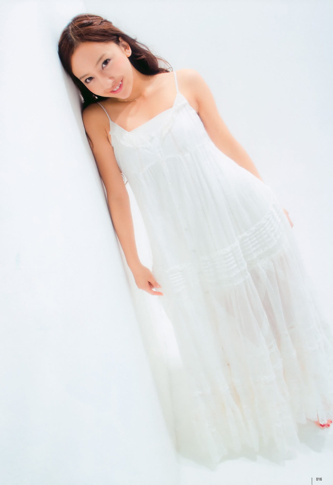 [UTB]高清写真图Vol.200 鈴木愛理 渡辺麻友 板野友美 桜庭ななみ AKB48 逢沢りな [103P]高清写真图