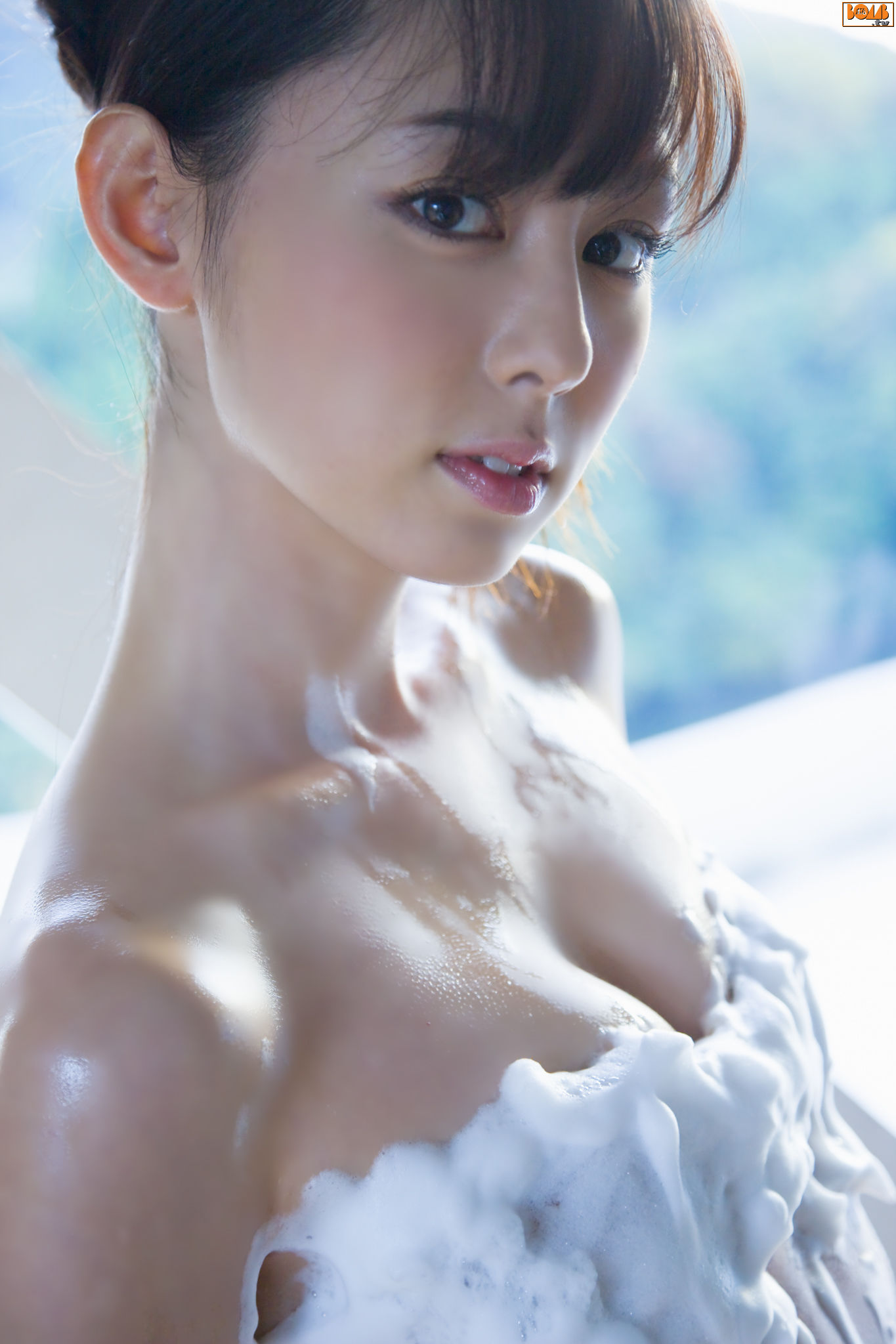 秋山莉奈-[Bomb.TV]高清写真图套图写真图集2009-04