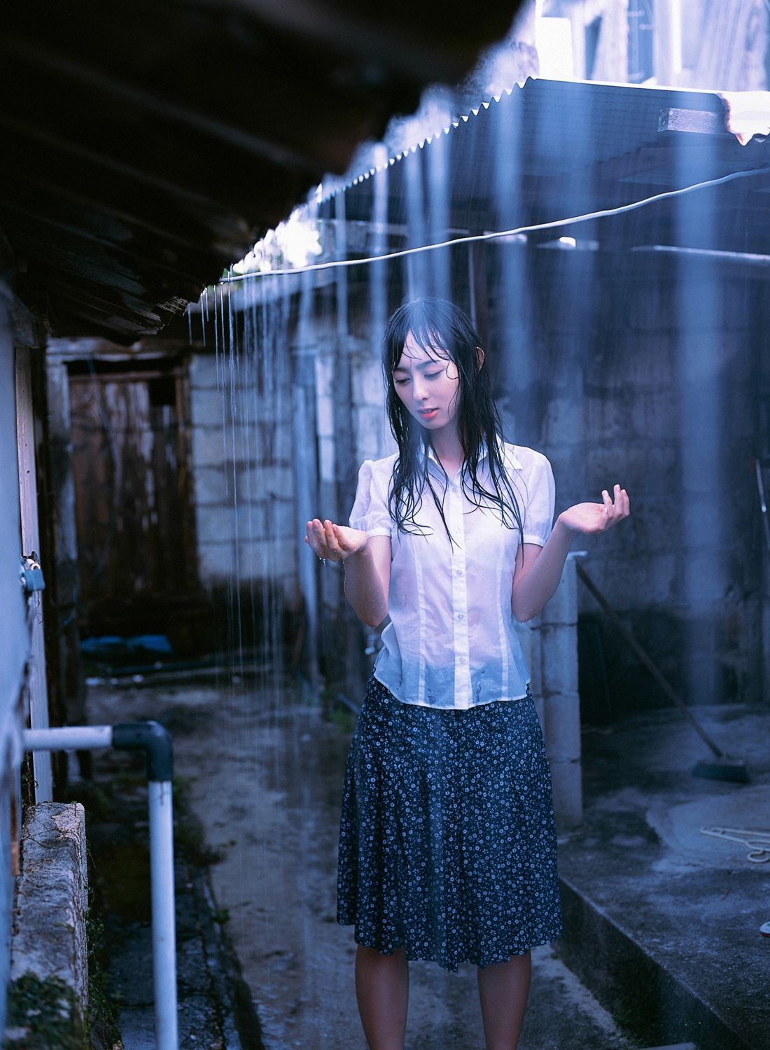 秋山莉奈-《莉奈のもうひと雫》[YS Web]高清写真图套图写真图集Vol.234