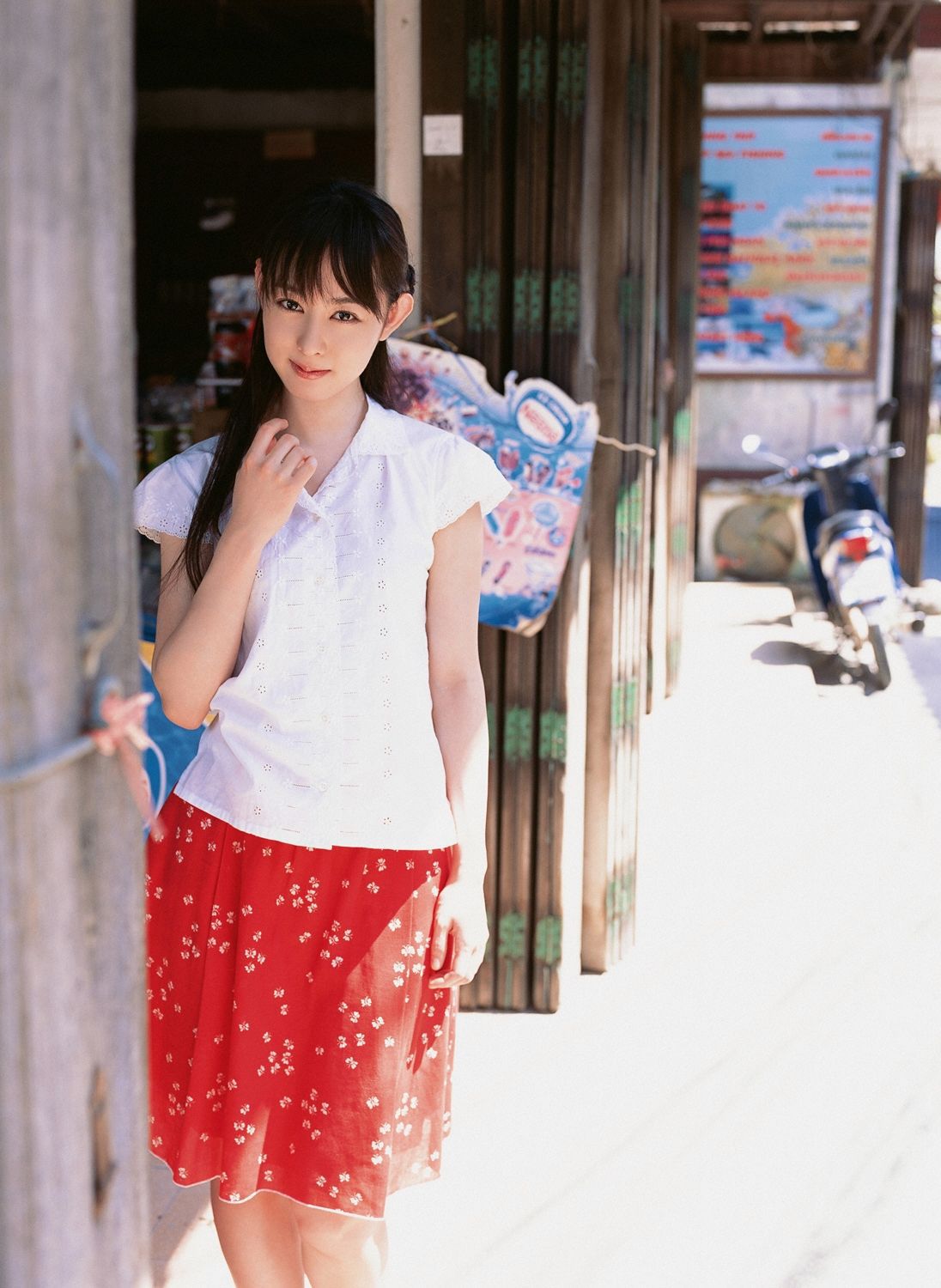 秋山莉奈-《Watch Her Hip!》[YS Web]高清写真图套图写真图集Vol.200