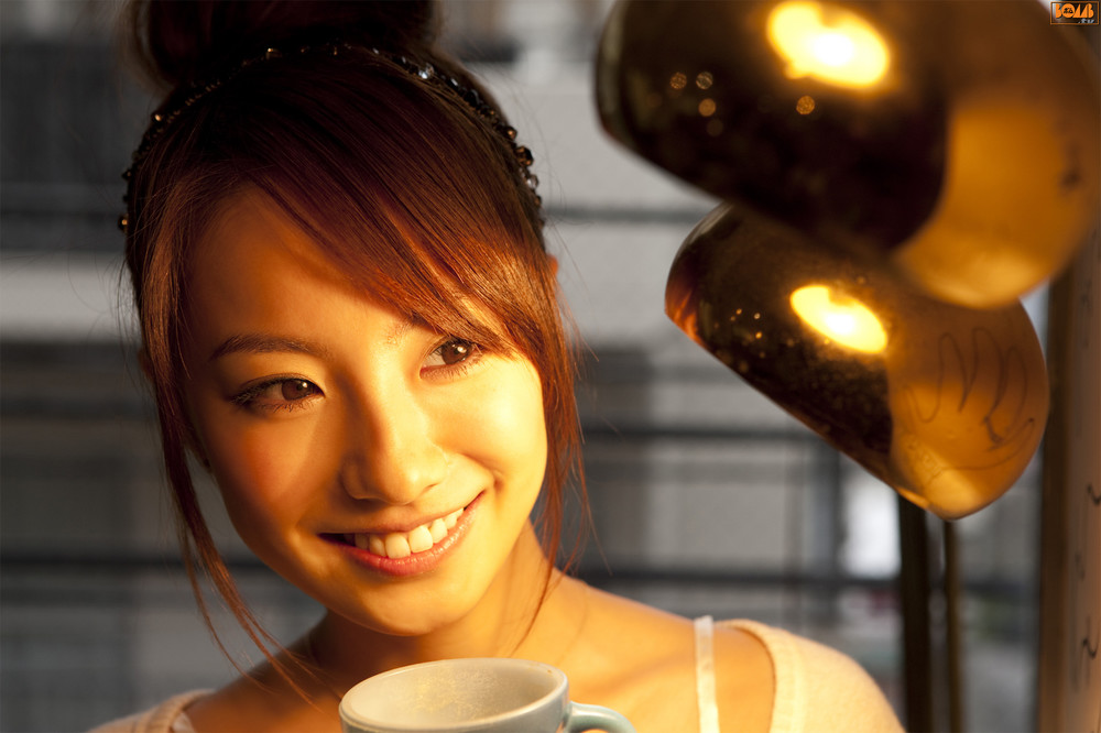 山本梓-内衣写真图[bomb.tv]高清写真图2010年2月份