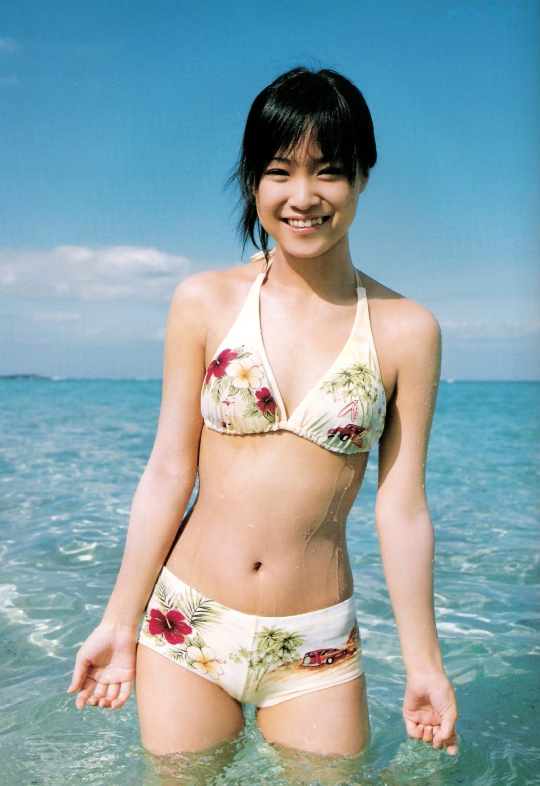 Gallery - PB写真集_龟井絵里 《ERI》 清新比基尼与时尚街拍，呈现少女灵动感与治愈气息日本清新比基尼治愈系女神 龟井绘里女神私房照_秀色女神 - image 47
