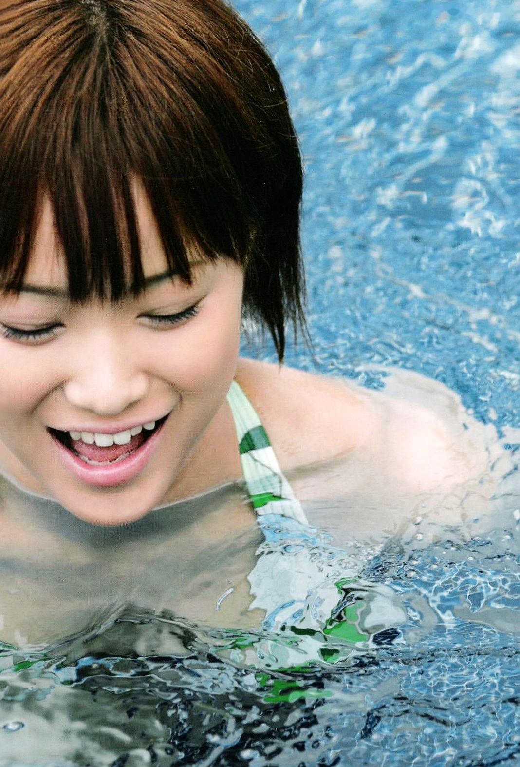 Gallery - PB写真集_龟井絵里 《ERI》 清新比基尼与时尚街拍，呈现少女灵动感与治愈气息日本清新比基尼治愈系女神 龟井绘里女神私房照_秀色女神 - image 119