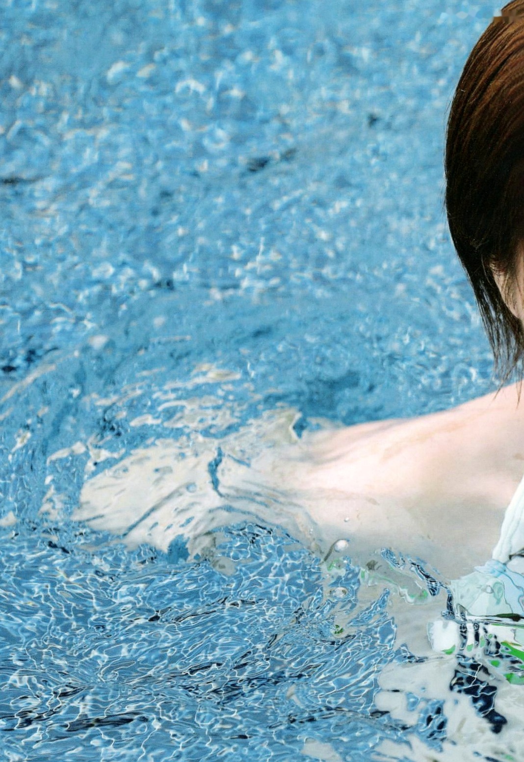 Gallery - PB写真集_龟井絵里 《ERI》 清新比基尼与时尚街拍，呈现少女灵动感与治愈气息日本清新比基尼治愈系女神 龟井绘里女神私房照_秀色女神 - image 120