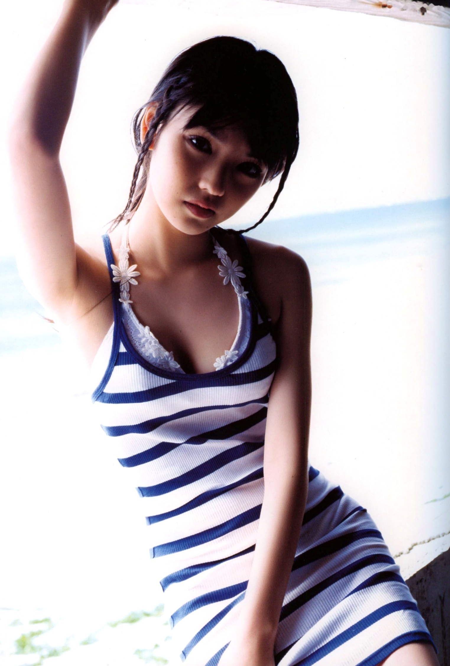 Gallery - PB写真集：道重沙由美《Doukei》精选集，涵盖泳池比基尼与唯美和服造型，日本清纯治愈系女神写真[46P]日本清纯治愈系比基尼和服 道重沙由美女神私房照_秀色女神 - image 15
