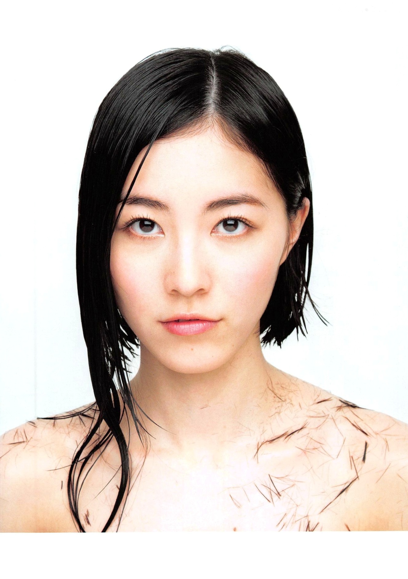 Gallery - 松井珠理奈《Jurina》清新活力写真，展现青春灵动魅力与街头时尚穿搭，百变风格尽显偶像气质日本清新气质治愈系女神 松井珠理奈女神私房照_秀色女神 - image 3