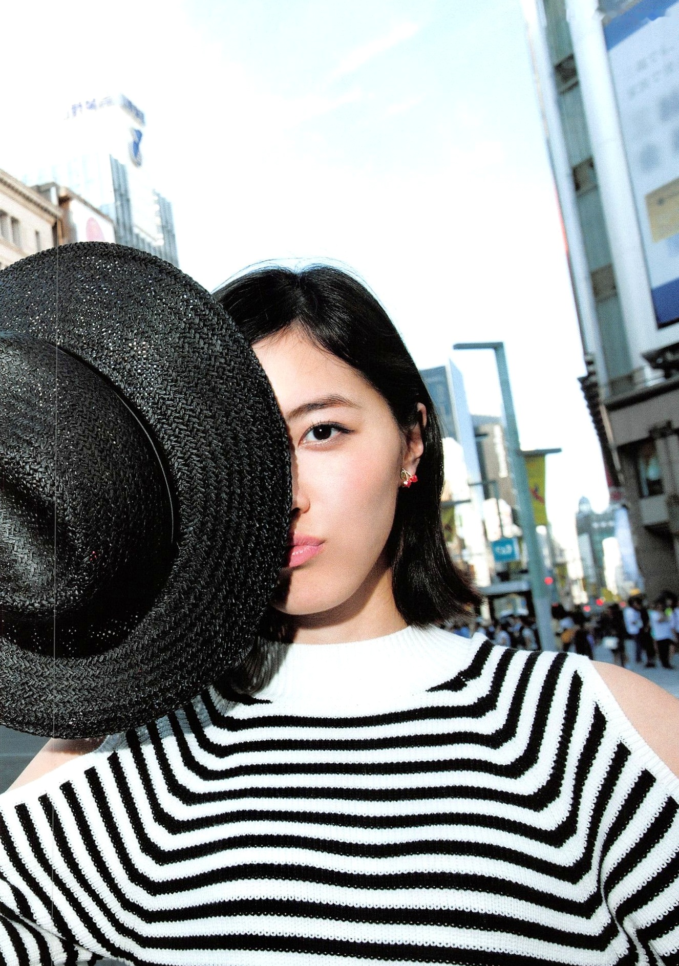 Gallery - 松井珠理奈《Jurina》清新活力写真，展现青春灵动魅力与街头时尚穿搭，百变风格尽显偶像气质日本清新气质治愈系女神 松井珠理奈女神私房照_秀色女神 - image 6