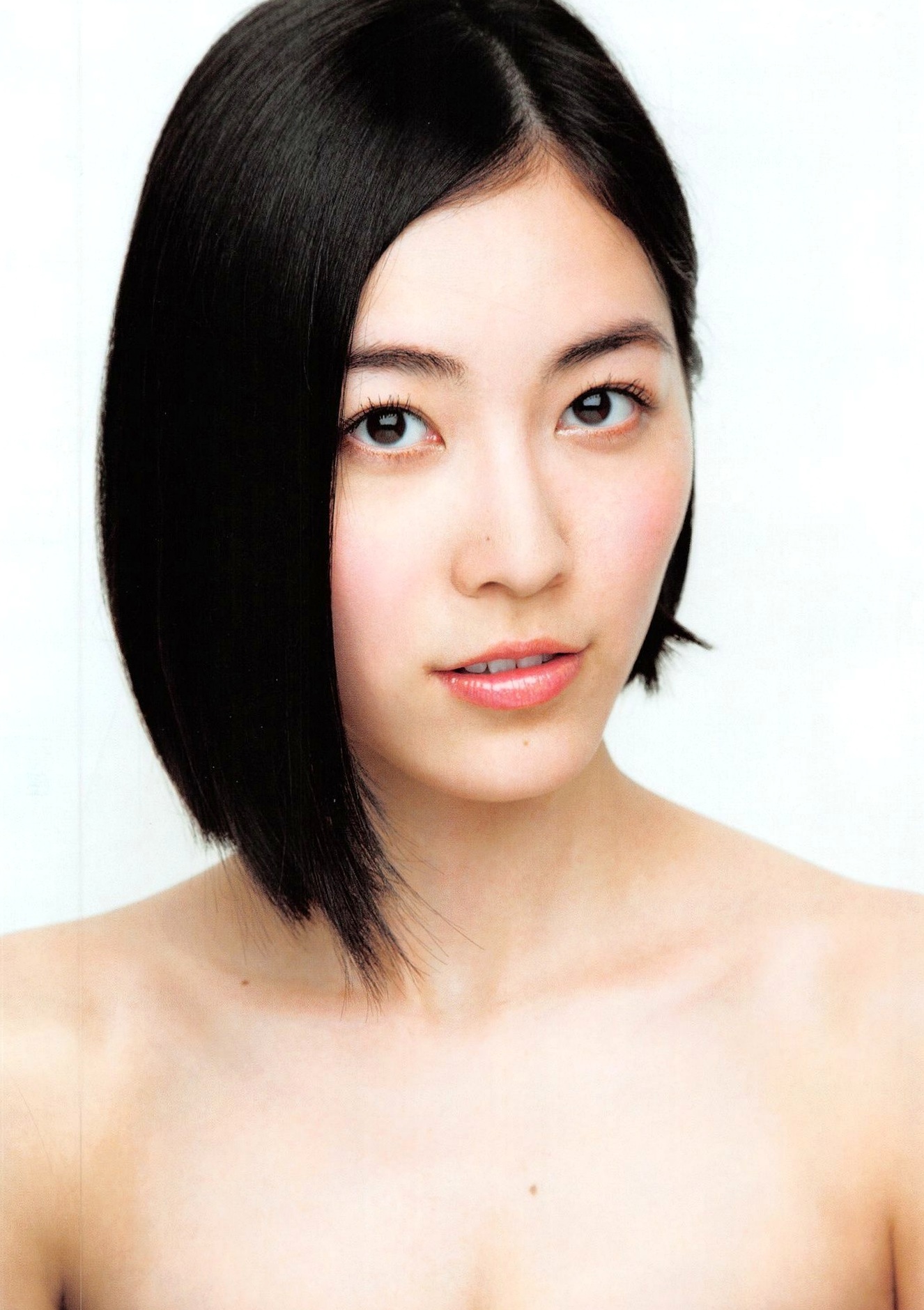 Gallery - 松井珠理奈《Jurina》清新活力写真，展现青春灵动魅力与街头时尚穿搭，百变风格尽显偶像气质日本清新气质治愈系女神 松井珠理奈女神私房照_秀色女神 - image 16
