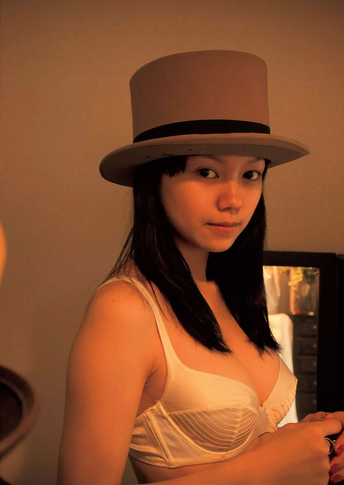 [Weekly Playboy]高清写真图2014 No.50 二阶堂ふみ 桥本真帆 モーニング娘。 春辉 朝比奈彩 柳ゆり菜 浅田舞 高桥胡桃 二宫沙树 杏さゆり