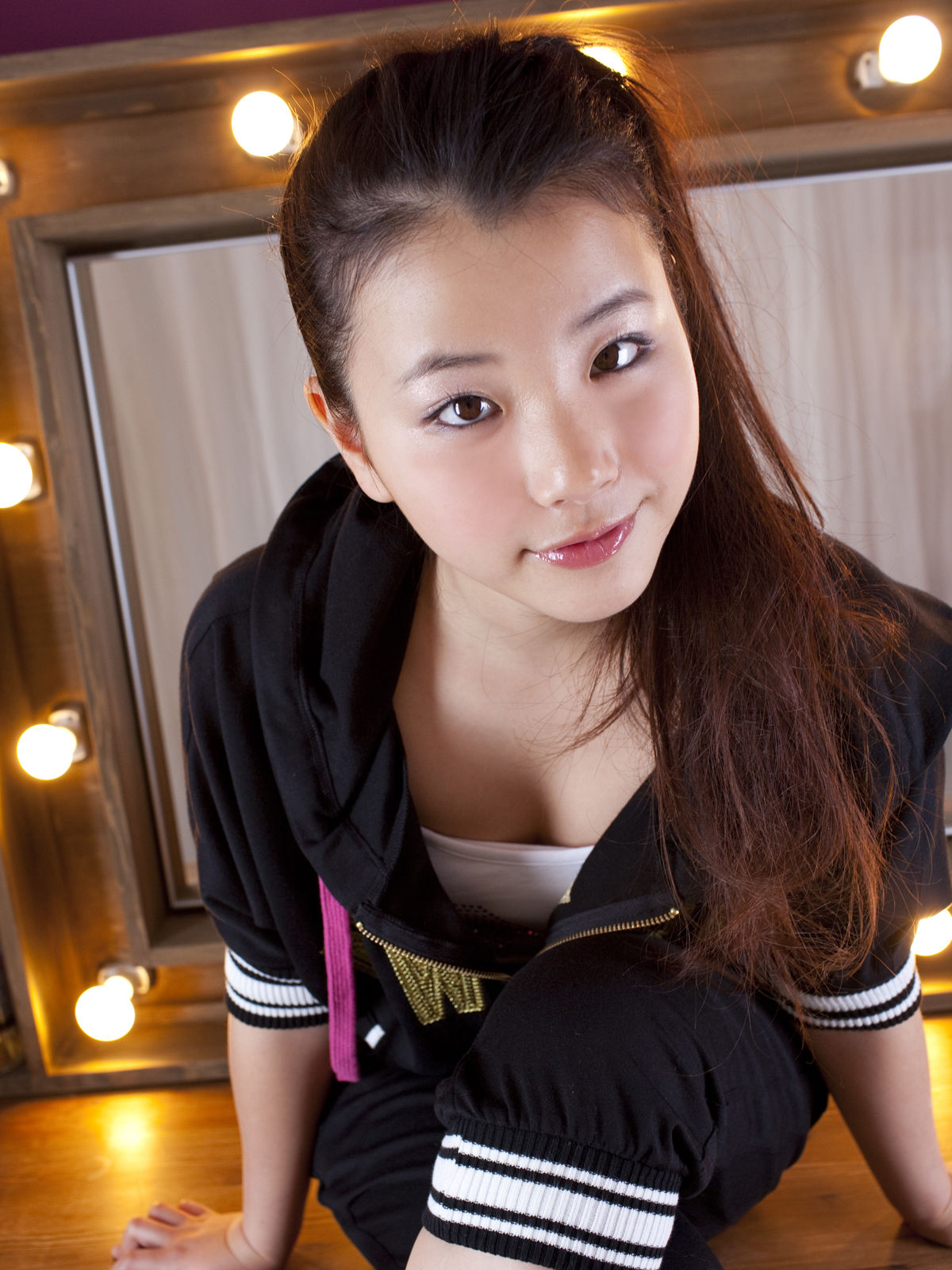 仓田瑠夏(倉田瑠夏)-《Look at Ruka》[Sabra]高清写真图套图写真图集