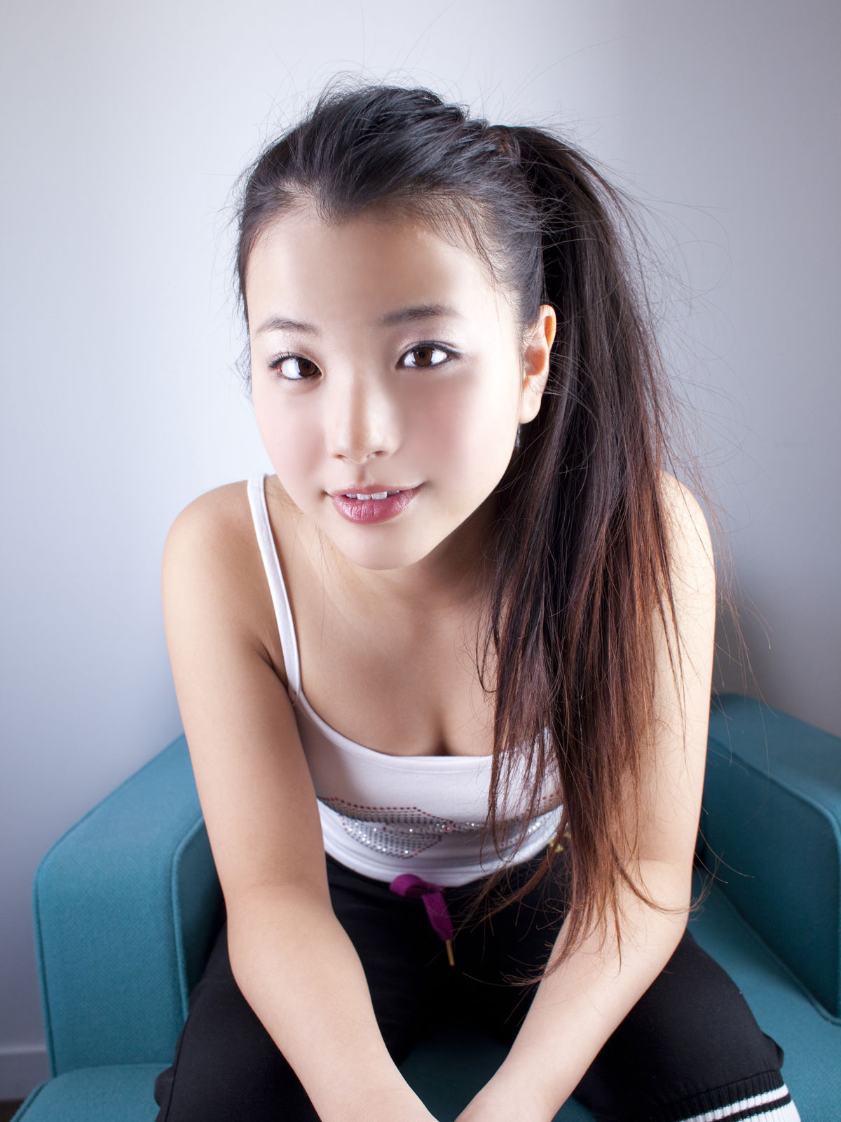 仓田瑠夏(倉田瑠夏)-《Look at Ruka》[Sabra]高清写真图套图写真图集