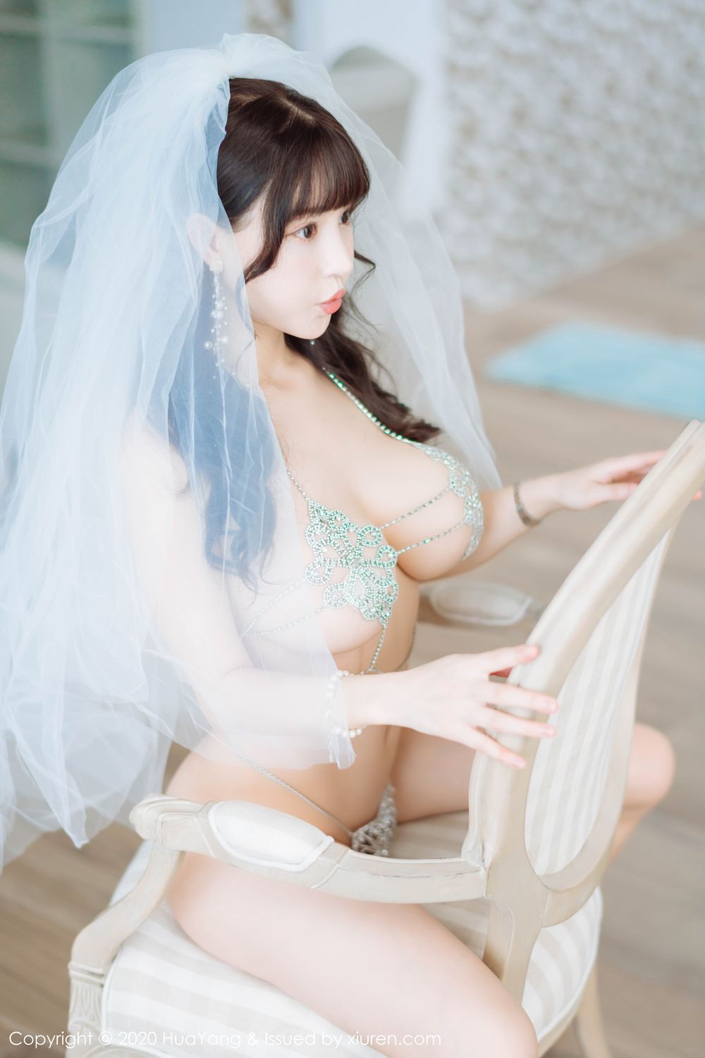 [HuaYang]高清写真图 2020.01.15 VOL.214 朱可儿Flower