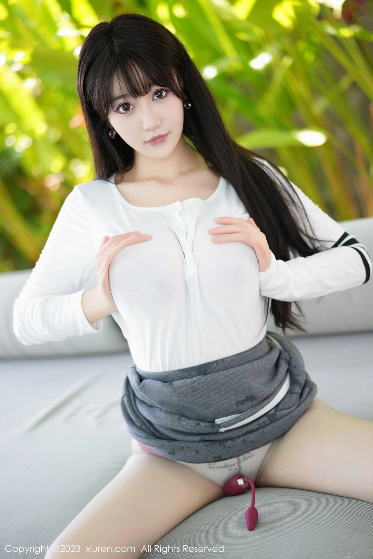 [XiuRen]高清写真图 2023.05.04 No.6673 朱可儿Flora 短裙美臀